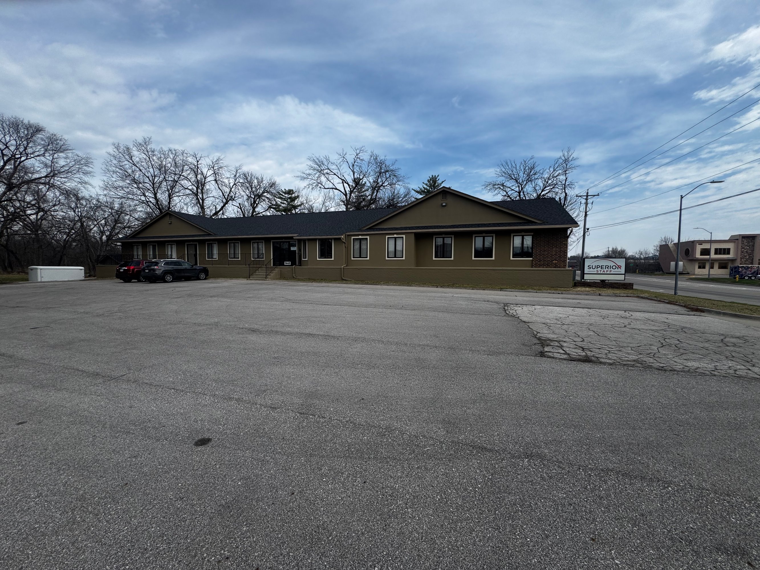7445 University Ave, Clive, IA 50325
