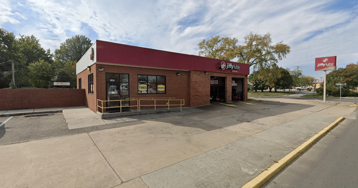 1107 Azalea Ave E, Richmond, VA 23227
