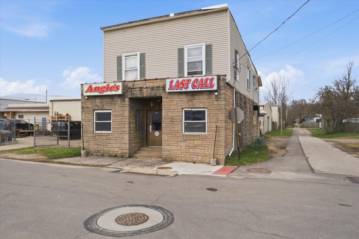 205 Spring St, Mansfield, OH 44902