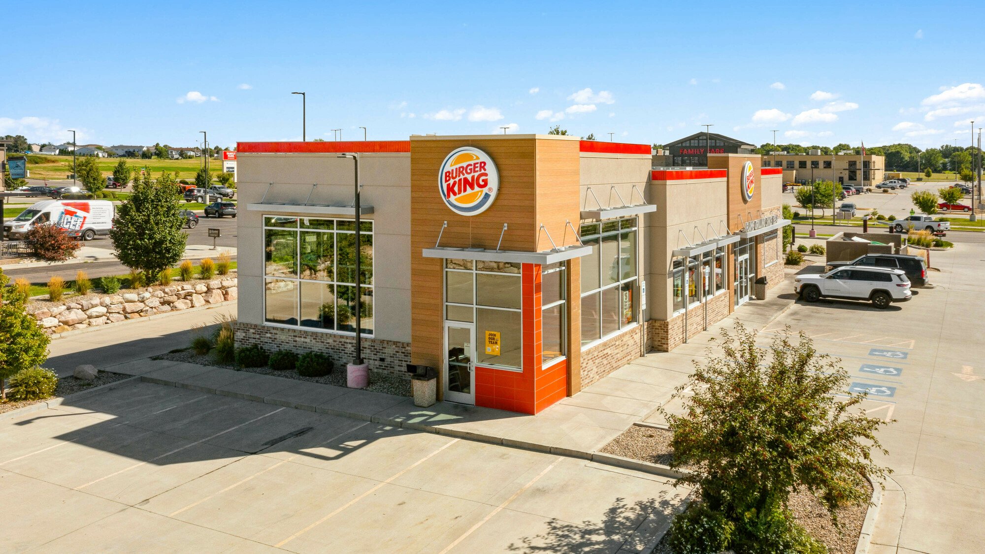 3102 Yorktown Dr, Bismarck, ND 58503