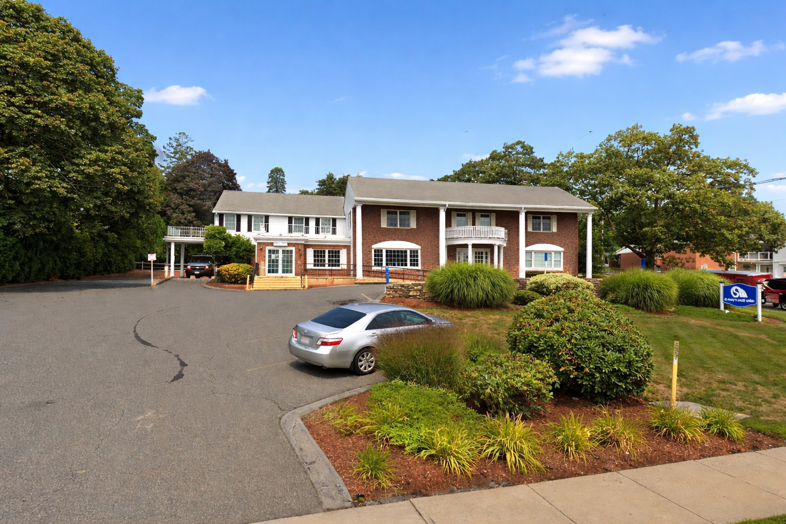 133 W Main St, Marlborough, MA 01752