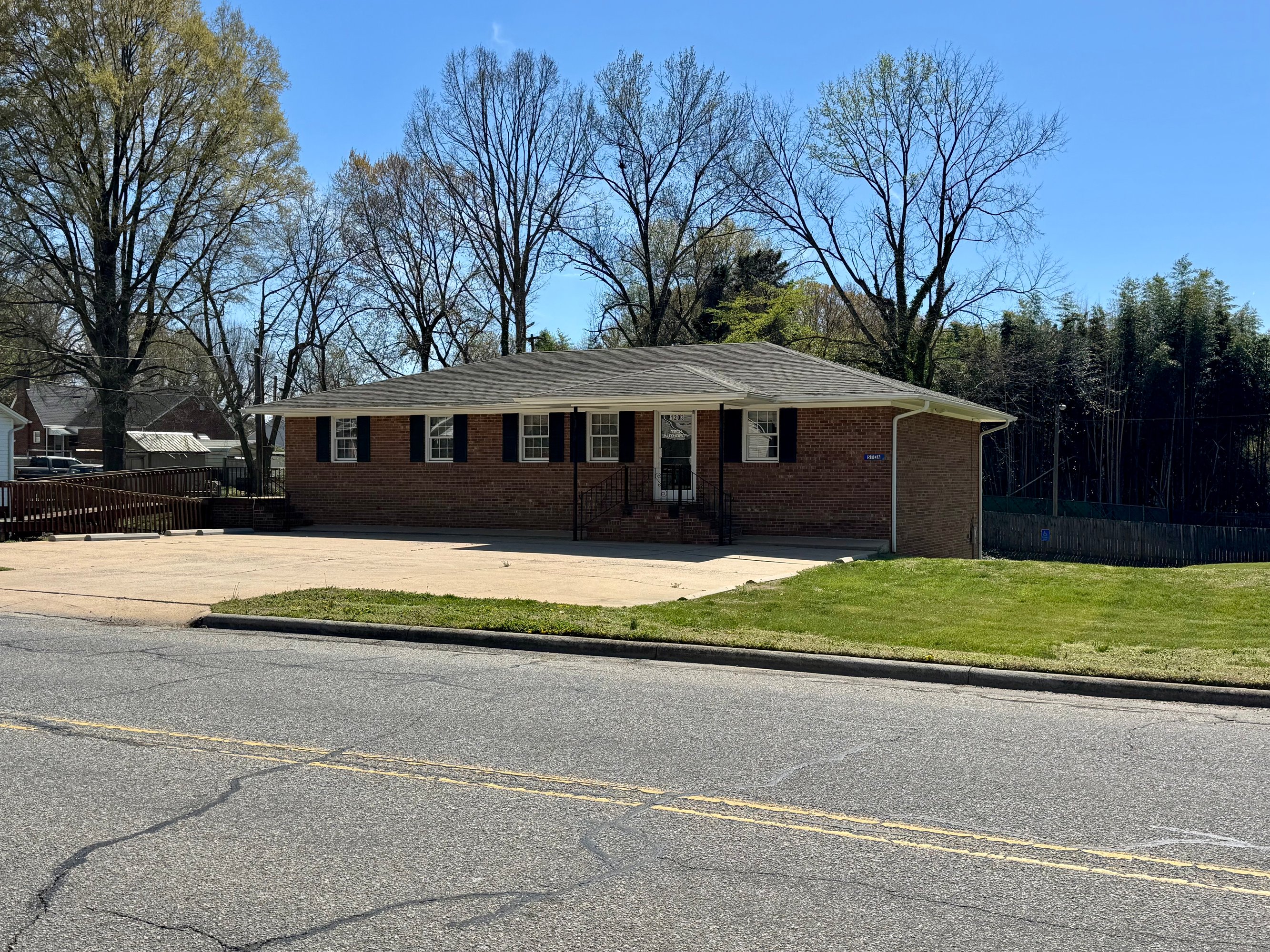 1203 Northup St, Reidsville, NC 27320