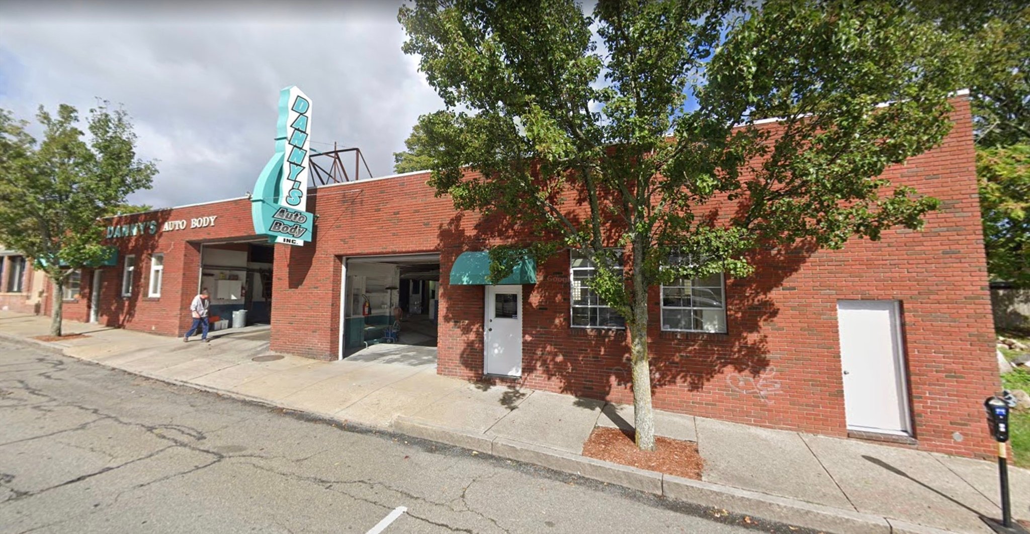 225 Kempton St, New Bedford, MA 02740