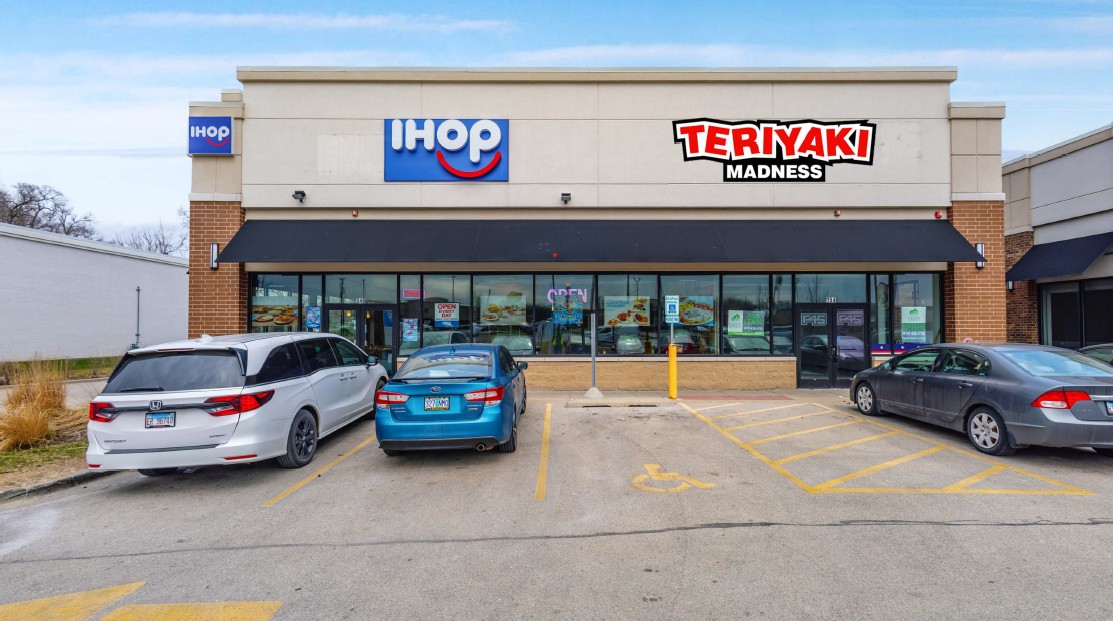 948 Dundee Rd, Palatine, IL 60074