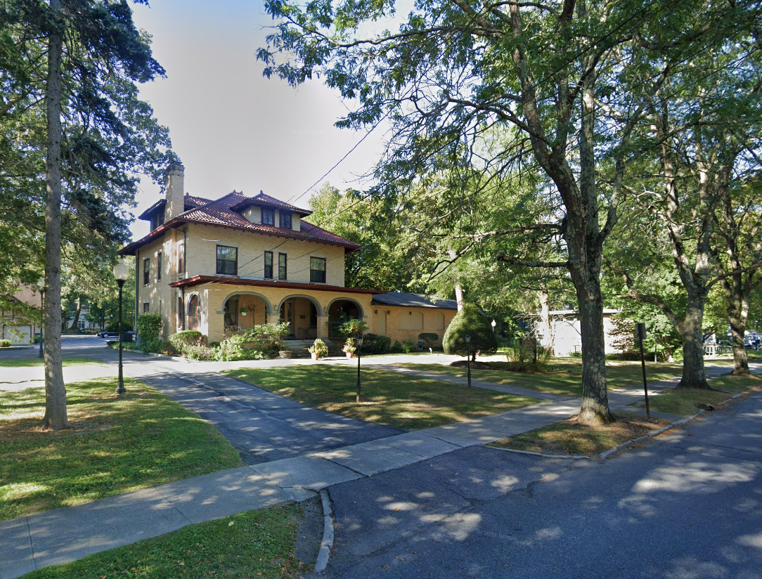 110 Fulton Ave, Poughkeepsie, NY 12603-2808