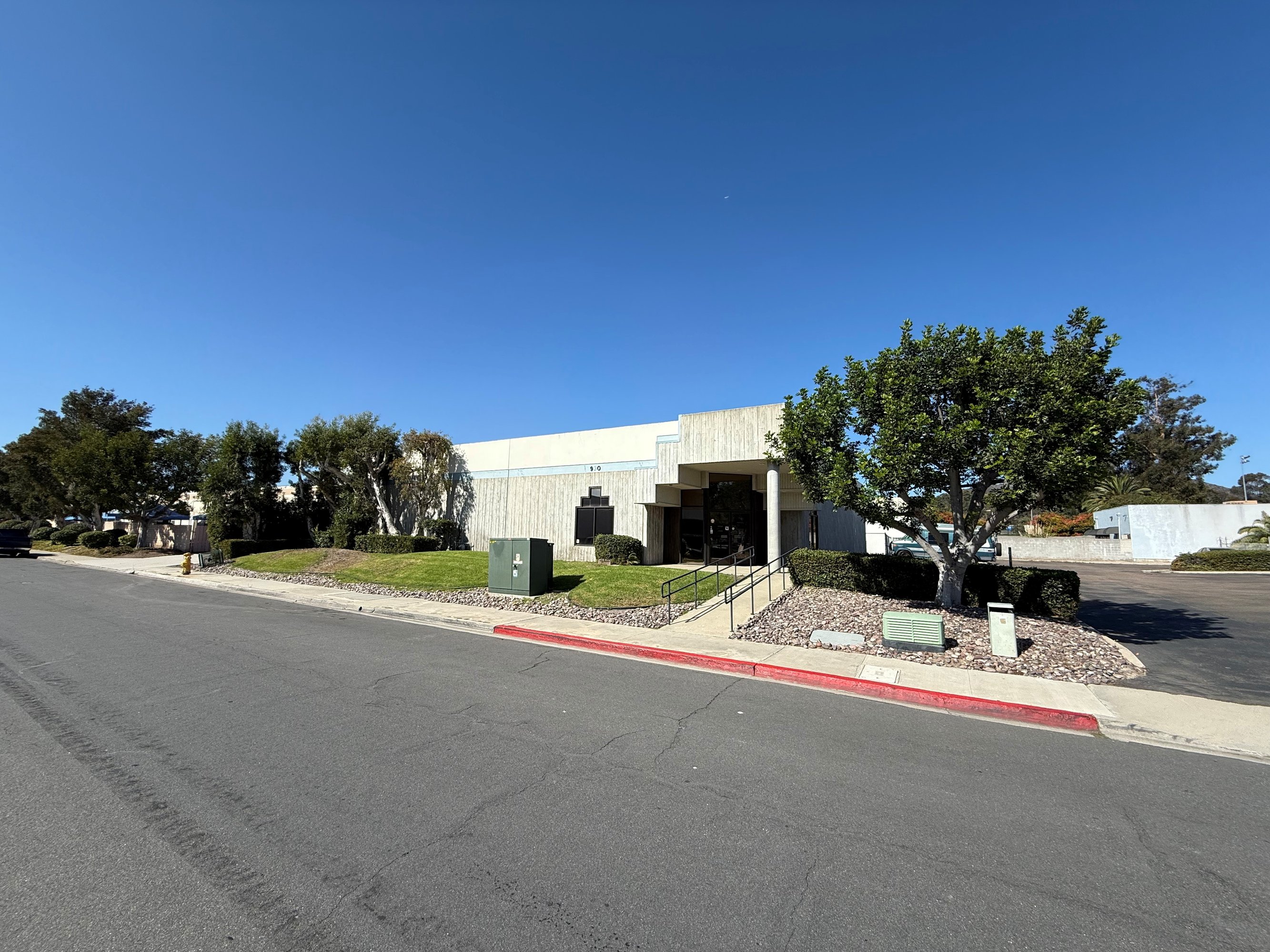 930 Armorlite Dr, San Marcos, CA 92069