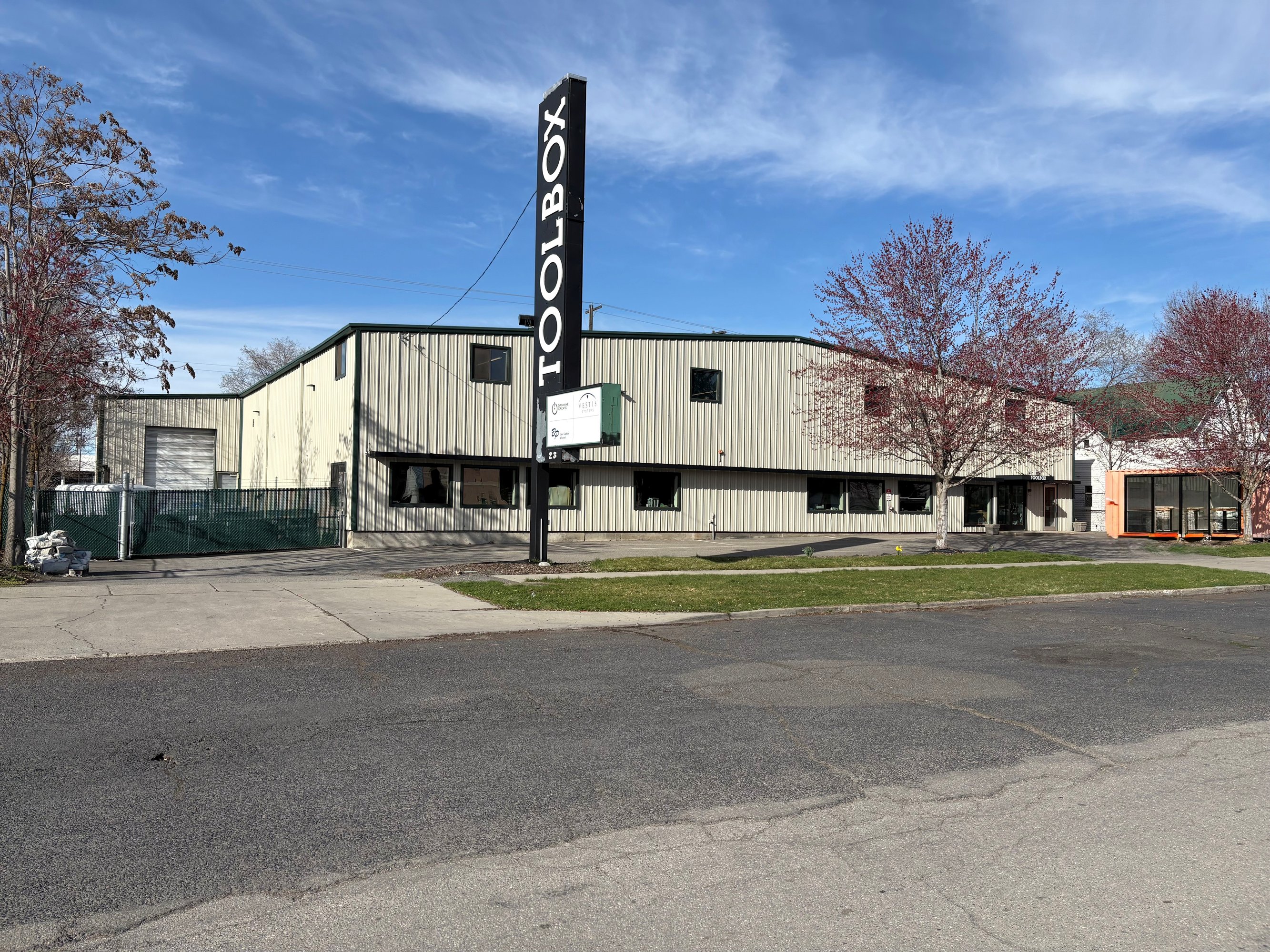 213 E Ermina Ave, Spokane, WA 99207