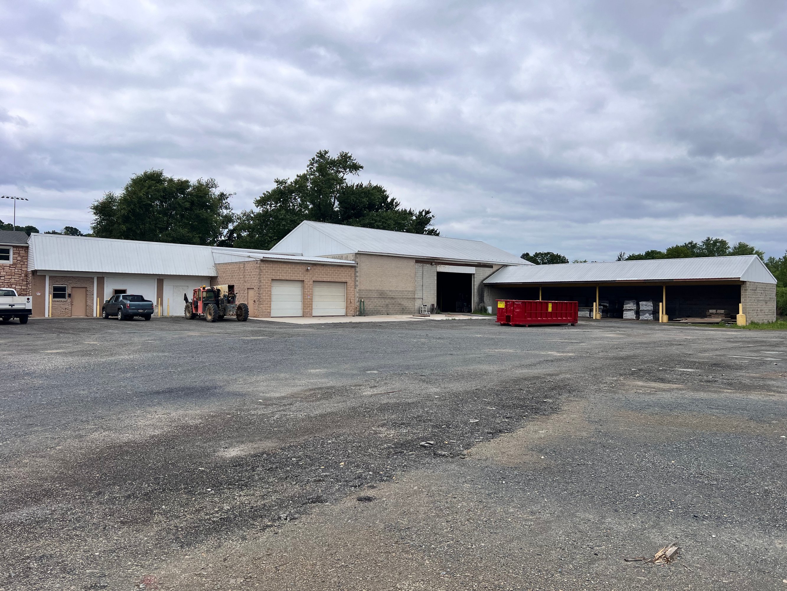 600 Peters Ln, Newport, PA 17074