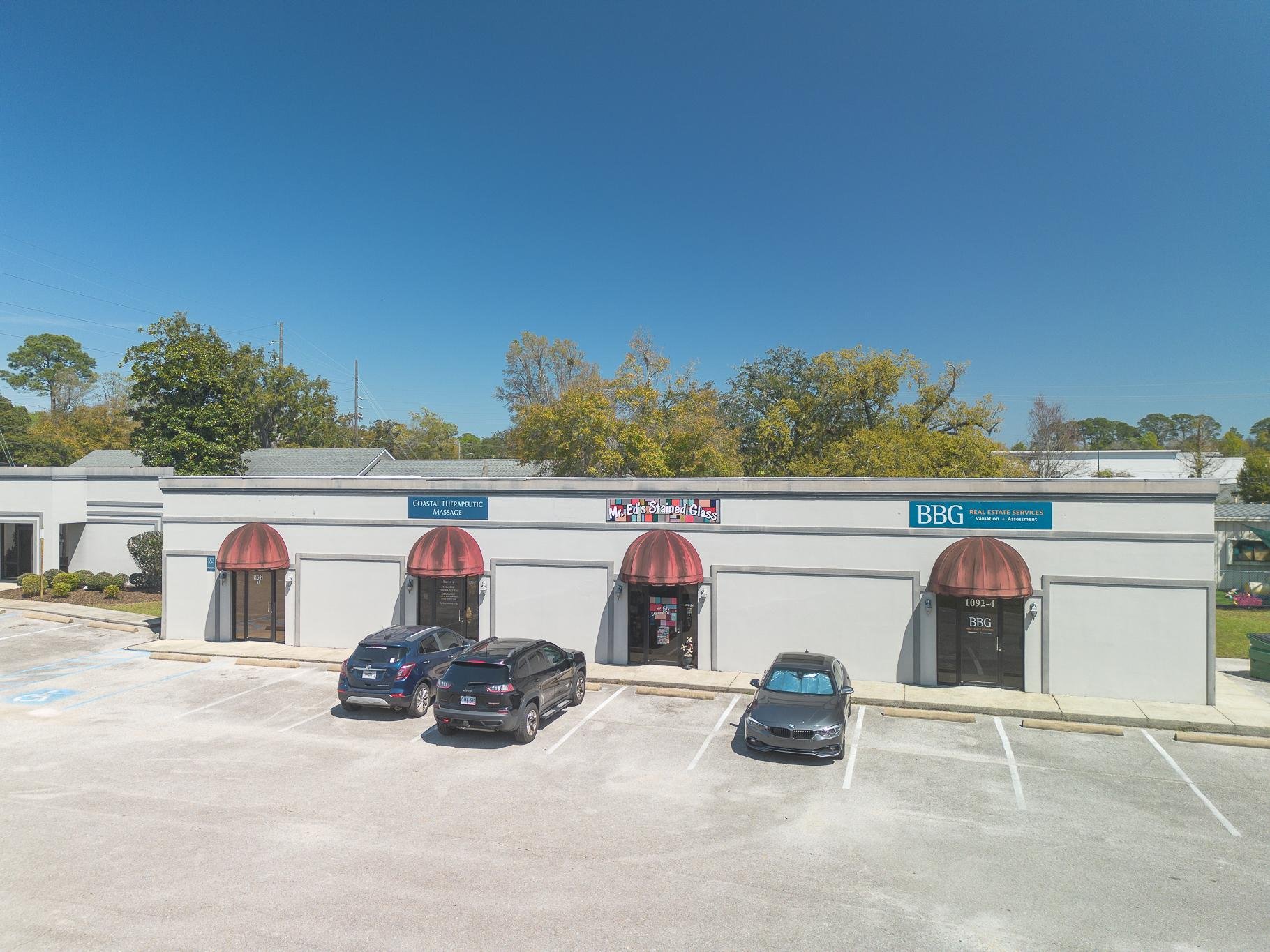 1092 Acadian Dr, Gulfport, MS 39507