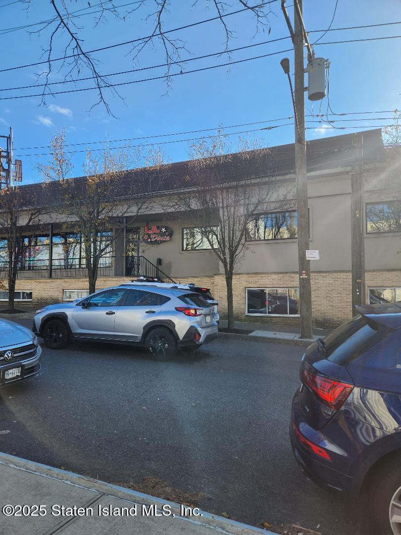 24 Ellis St, Staten Island, NY 10307