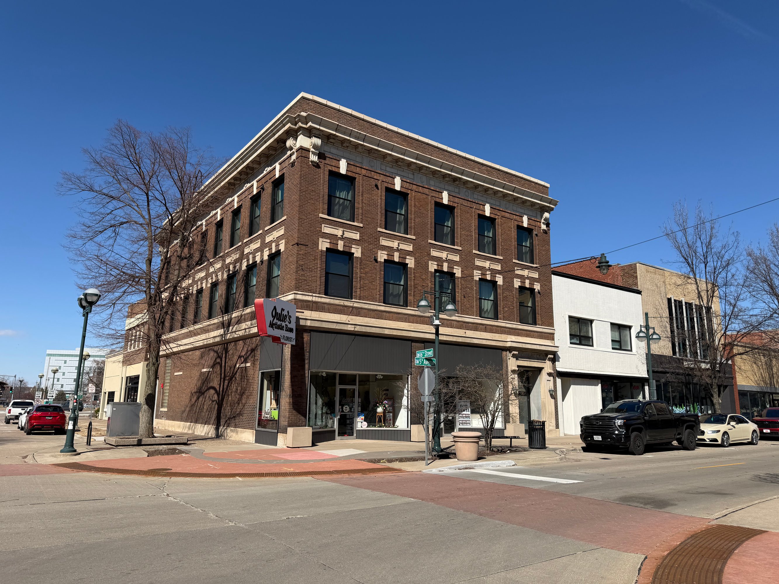 1601 5Th Ave, Moline, IL 61265