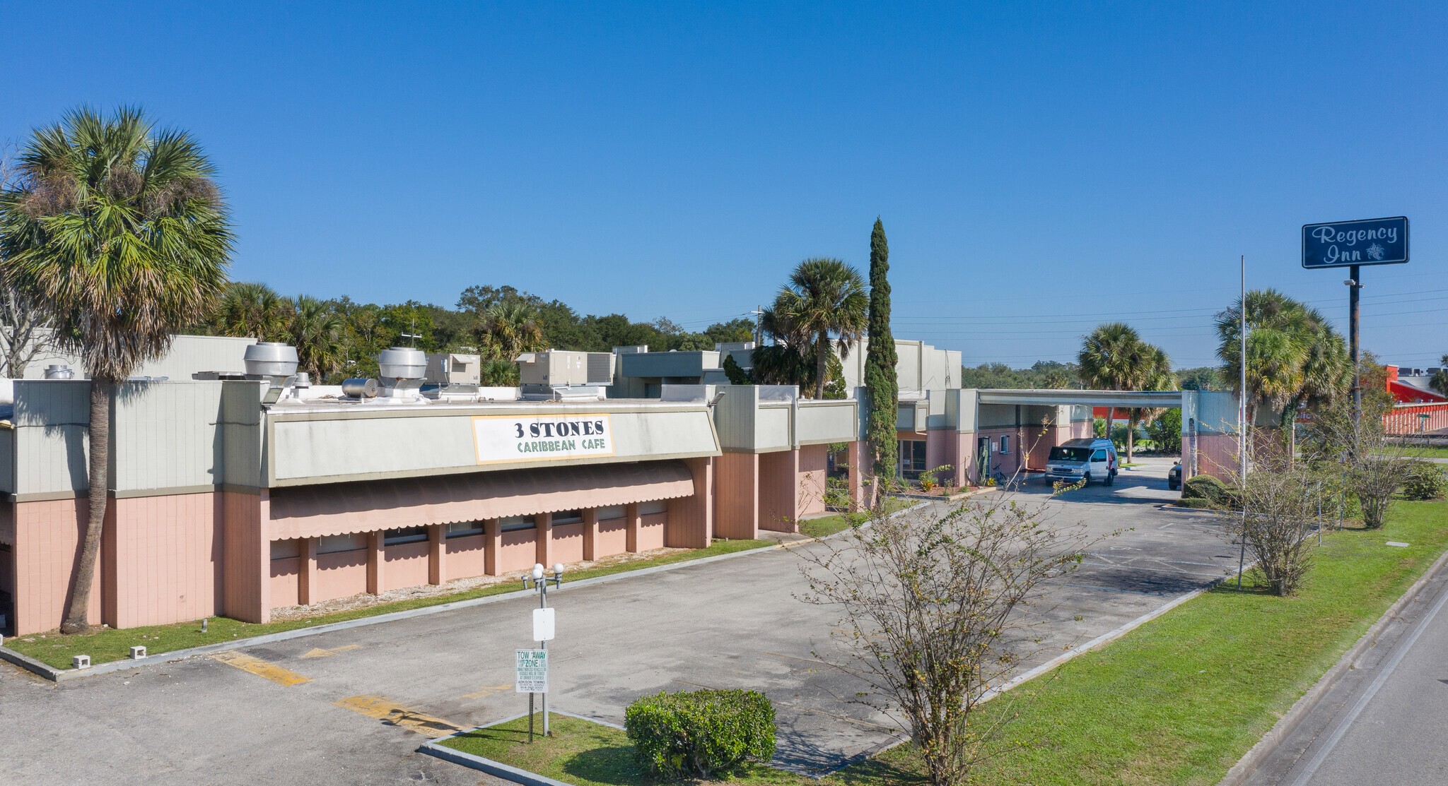 6237 Arlington Expy, Jacksonville, FL 32211