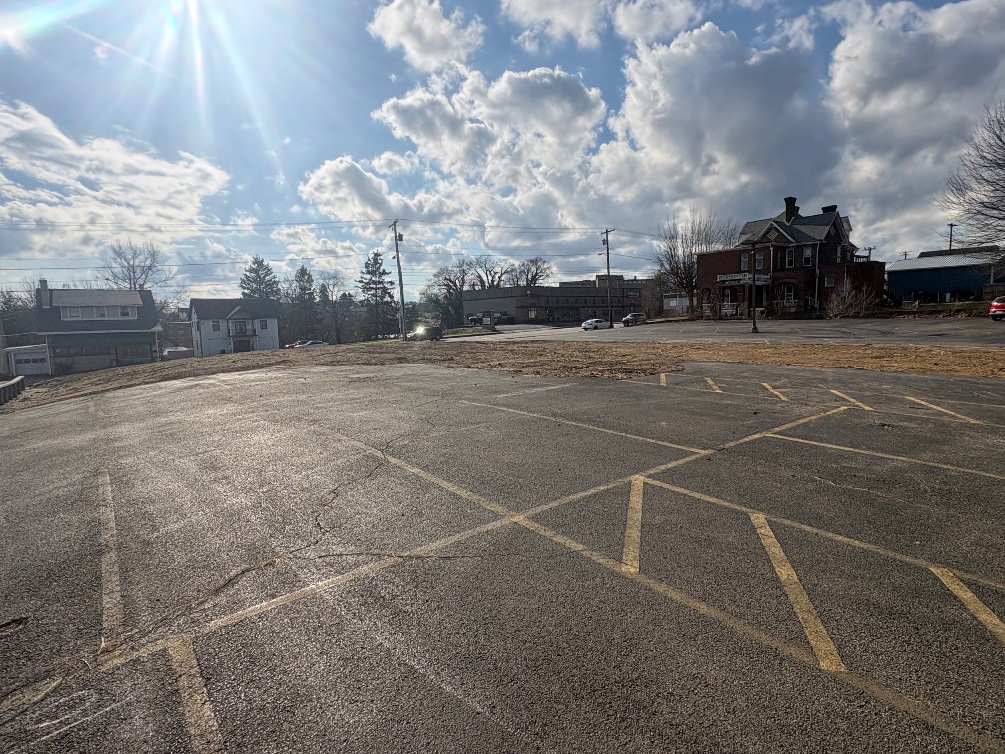 196 W Main St, Uniontown, PA 15401