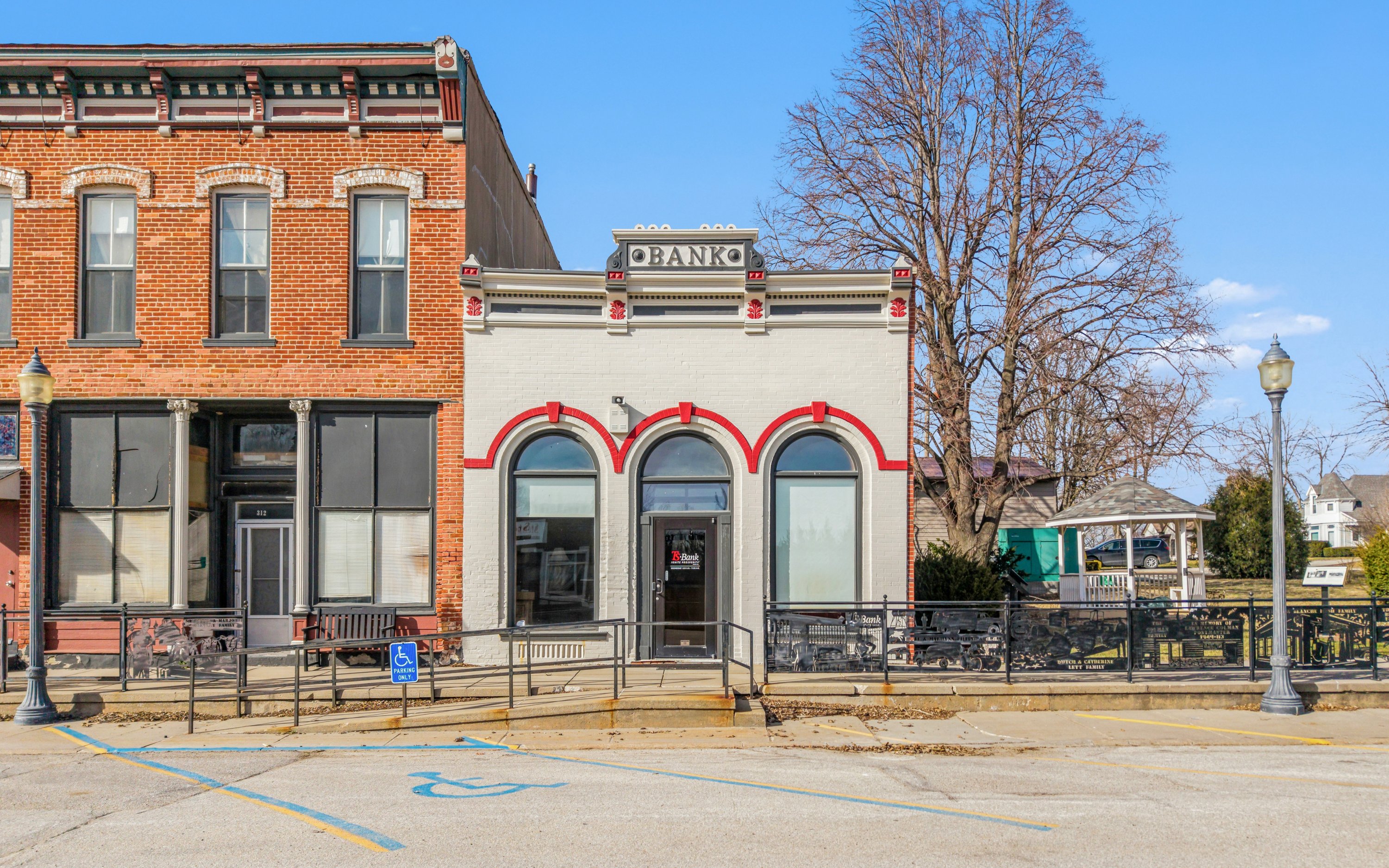 310 Main St, Macedonia, IA 51549