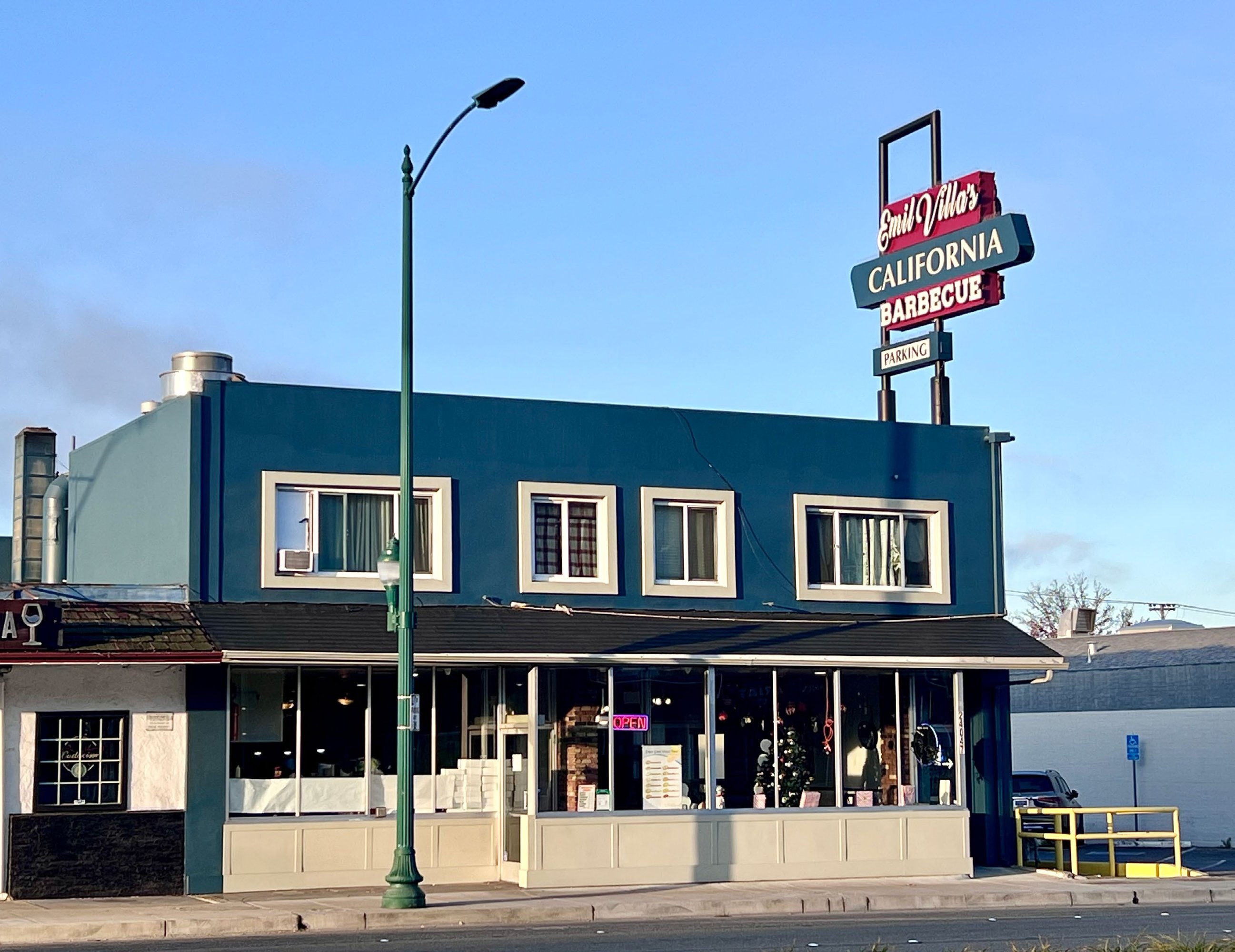 24045 Mission Blvd, Hayward, CA 94541