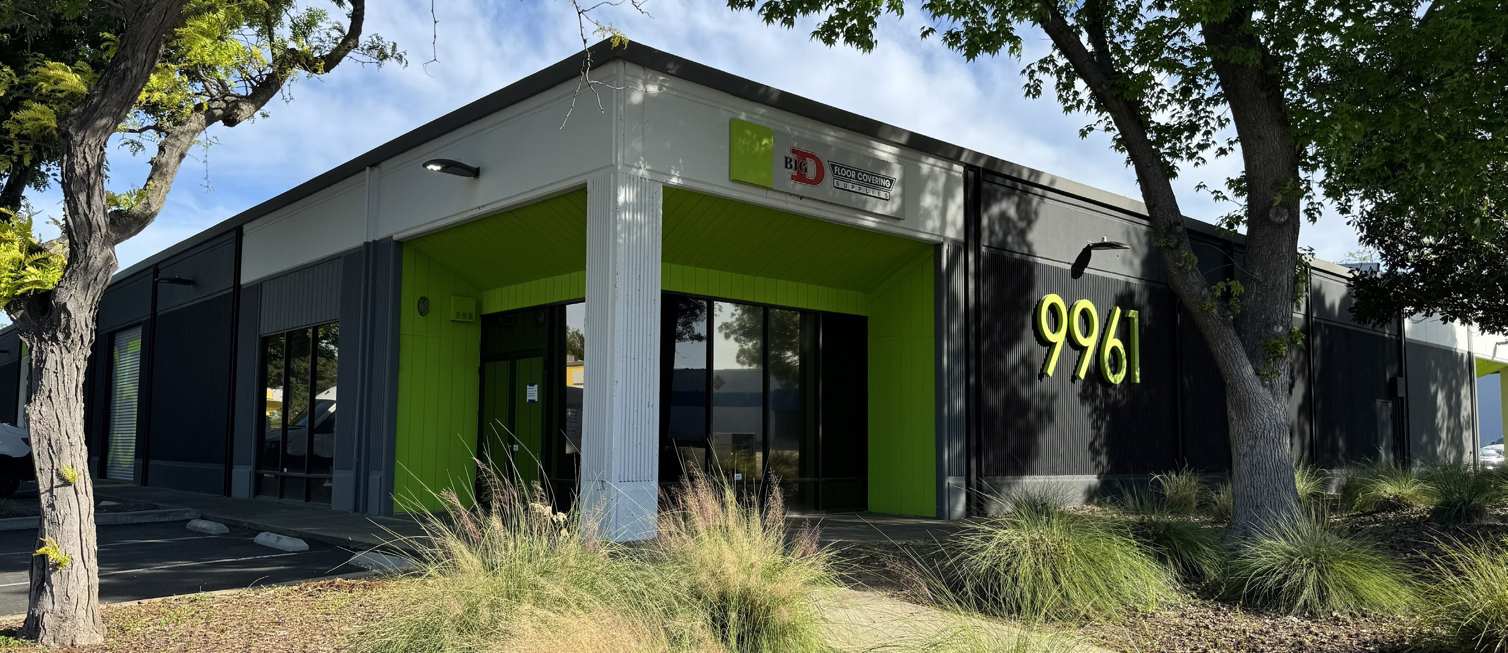 9961 Horn Rd, Sacramento, CA 95827