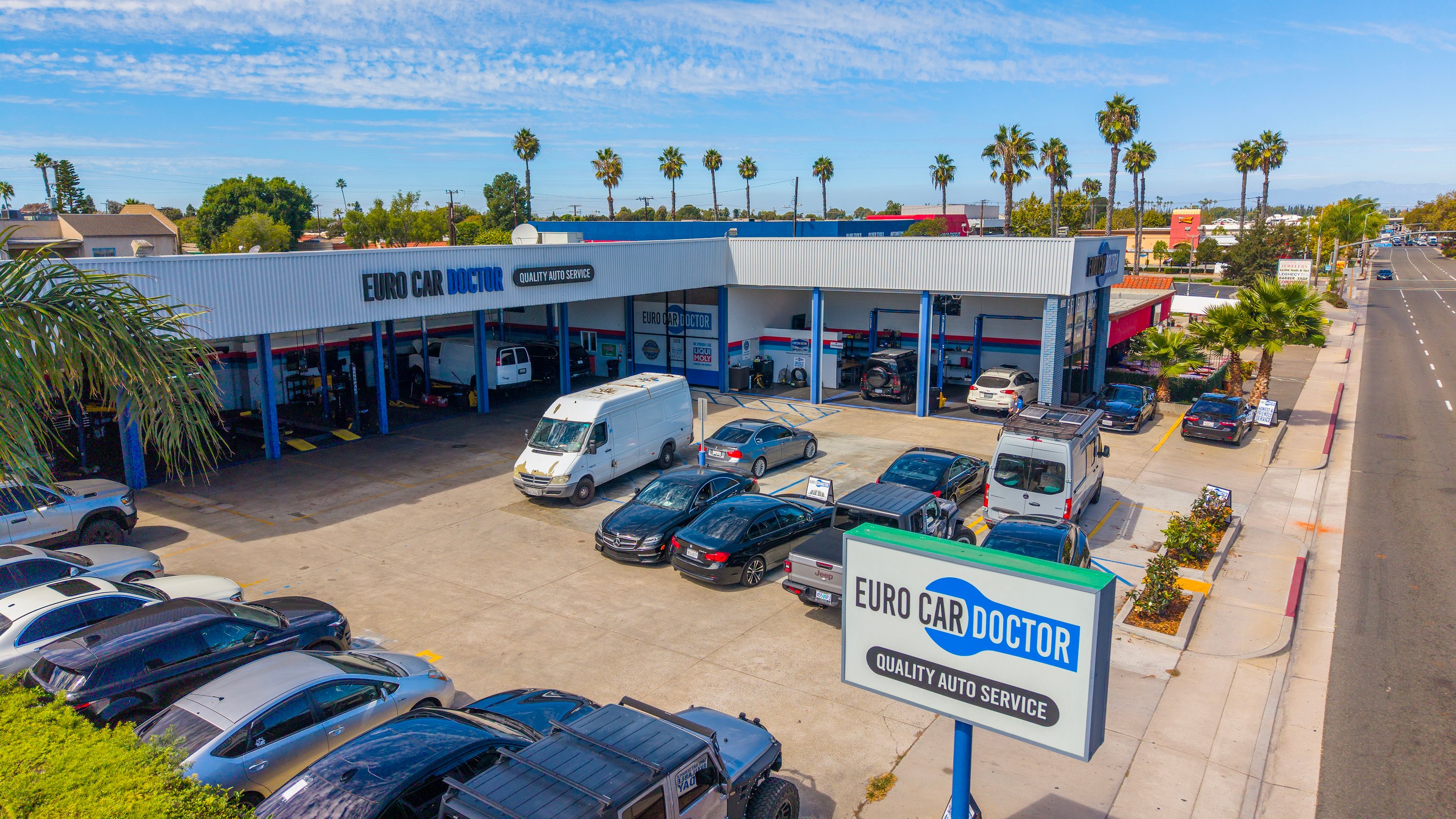 3005 Harbor Blvd, Costa Mesa, CA 92626