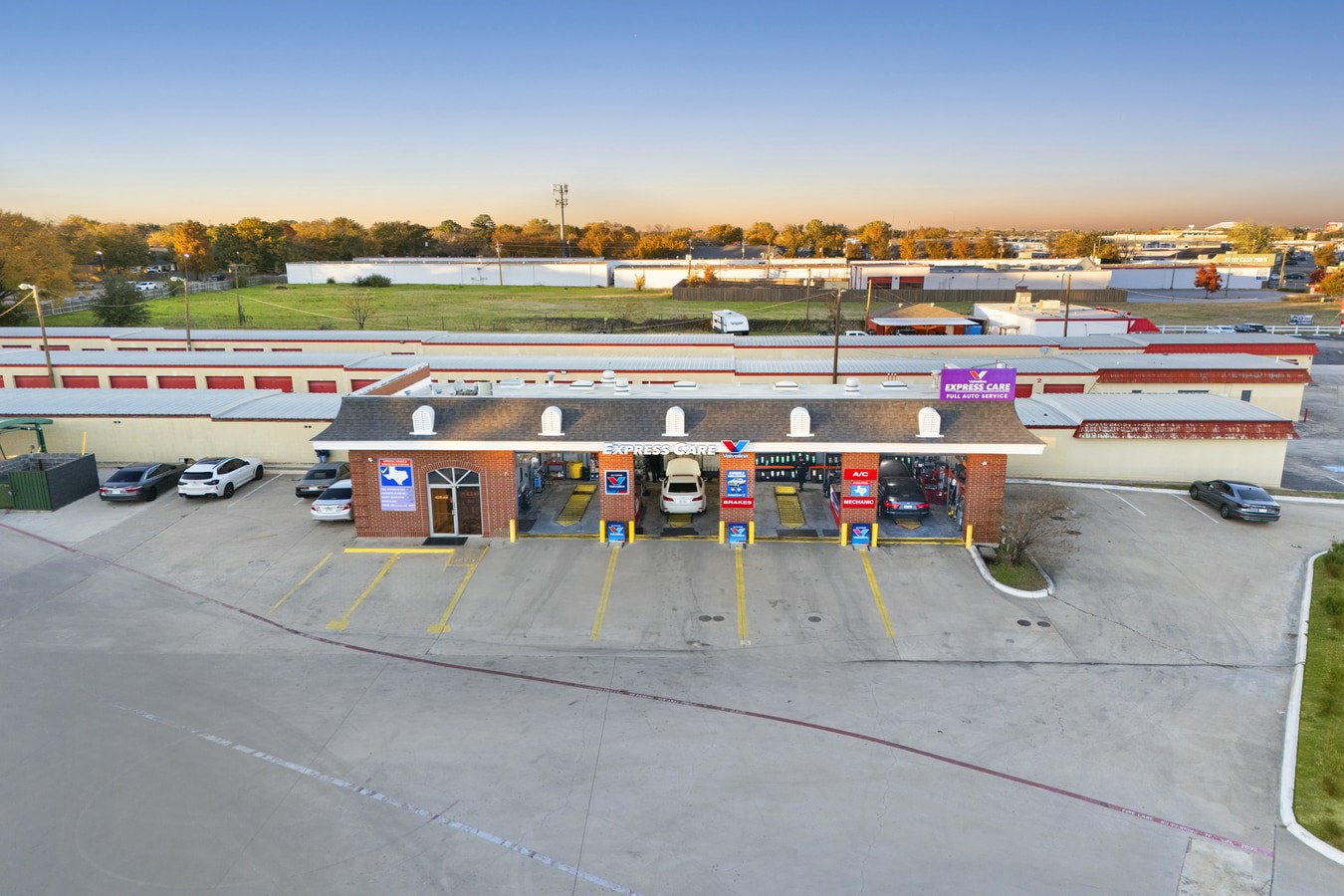 3022 S Cooper St, Arlington, TX 76015
