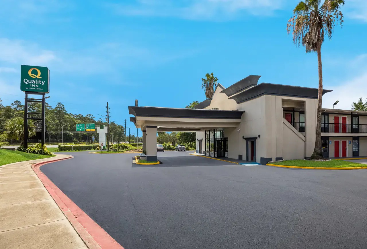 3090 N Monroe St, Tallahassee, FL 32303