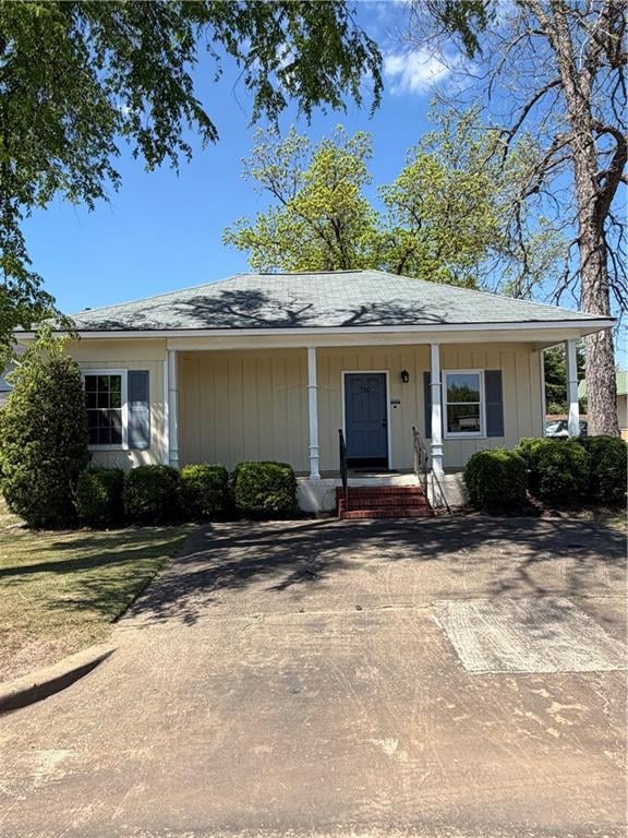 710 12Th St, Phenix City, AL 36867