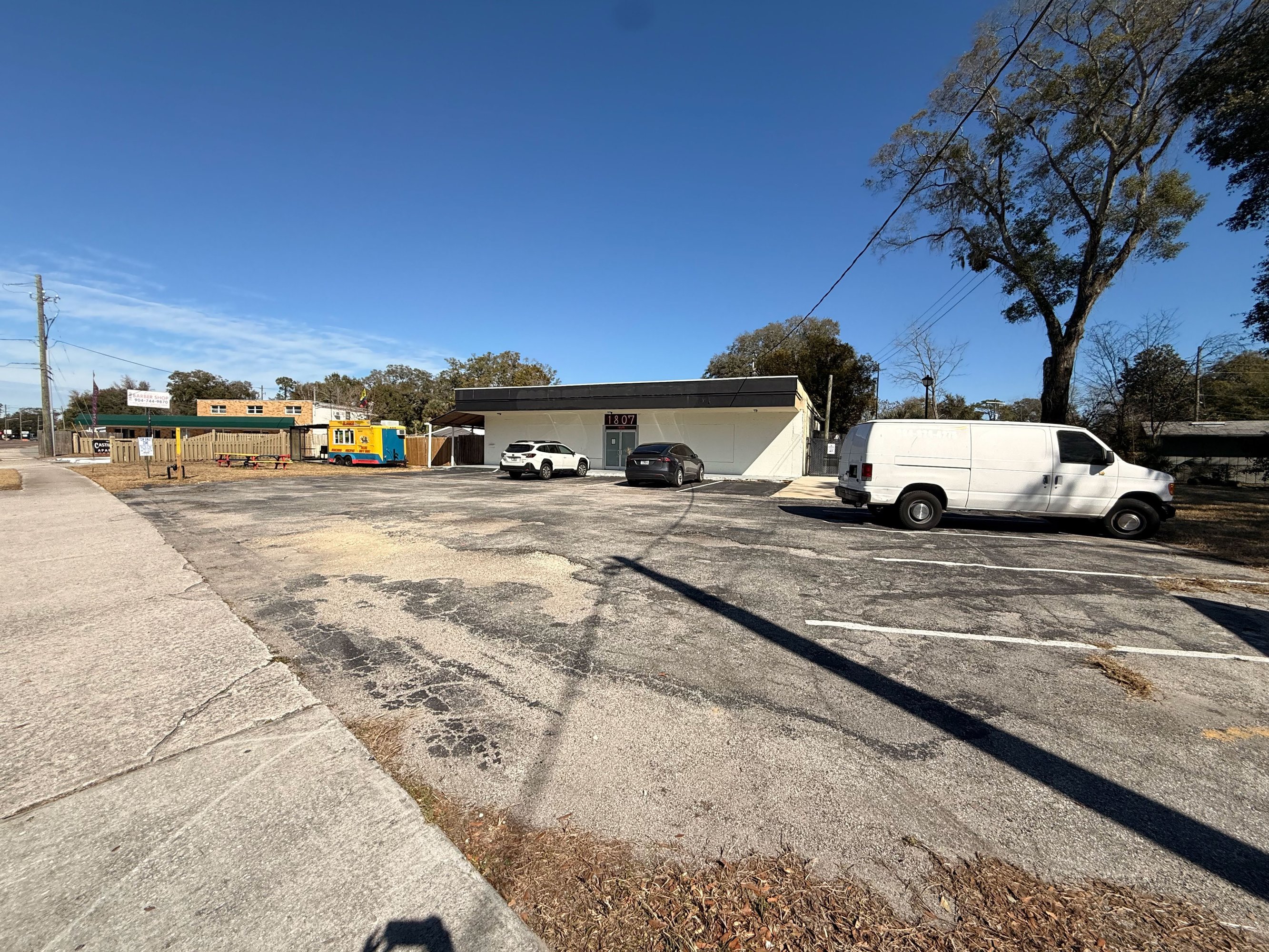 1807 Rogero Rd, Jacksonville, FL 32211