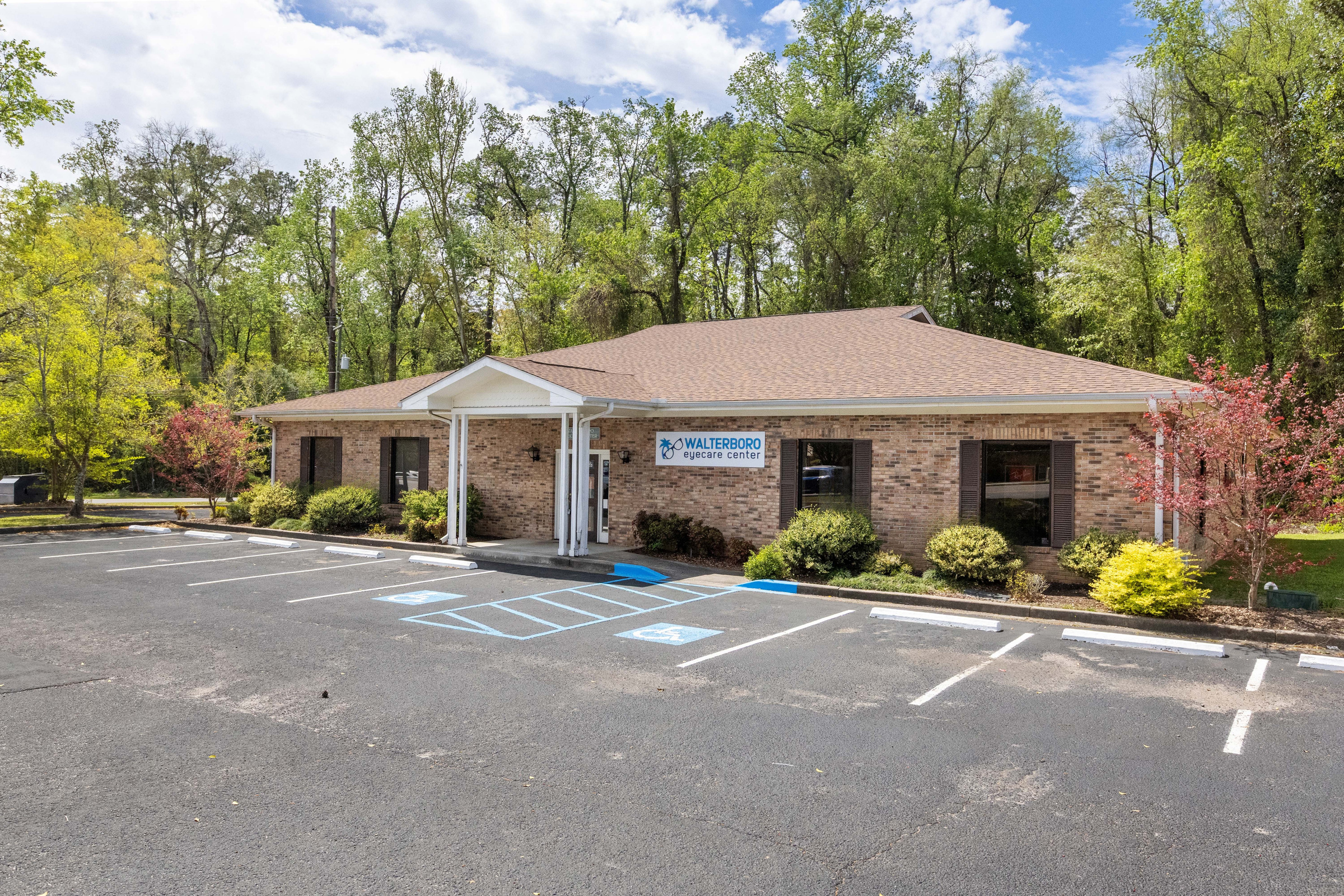 201 Eddie Chasteen Dr, Walterboro, SC 29488