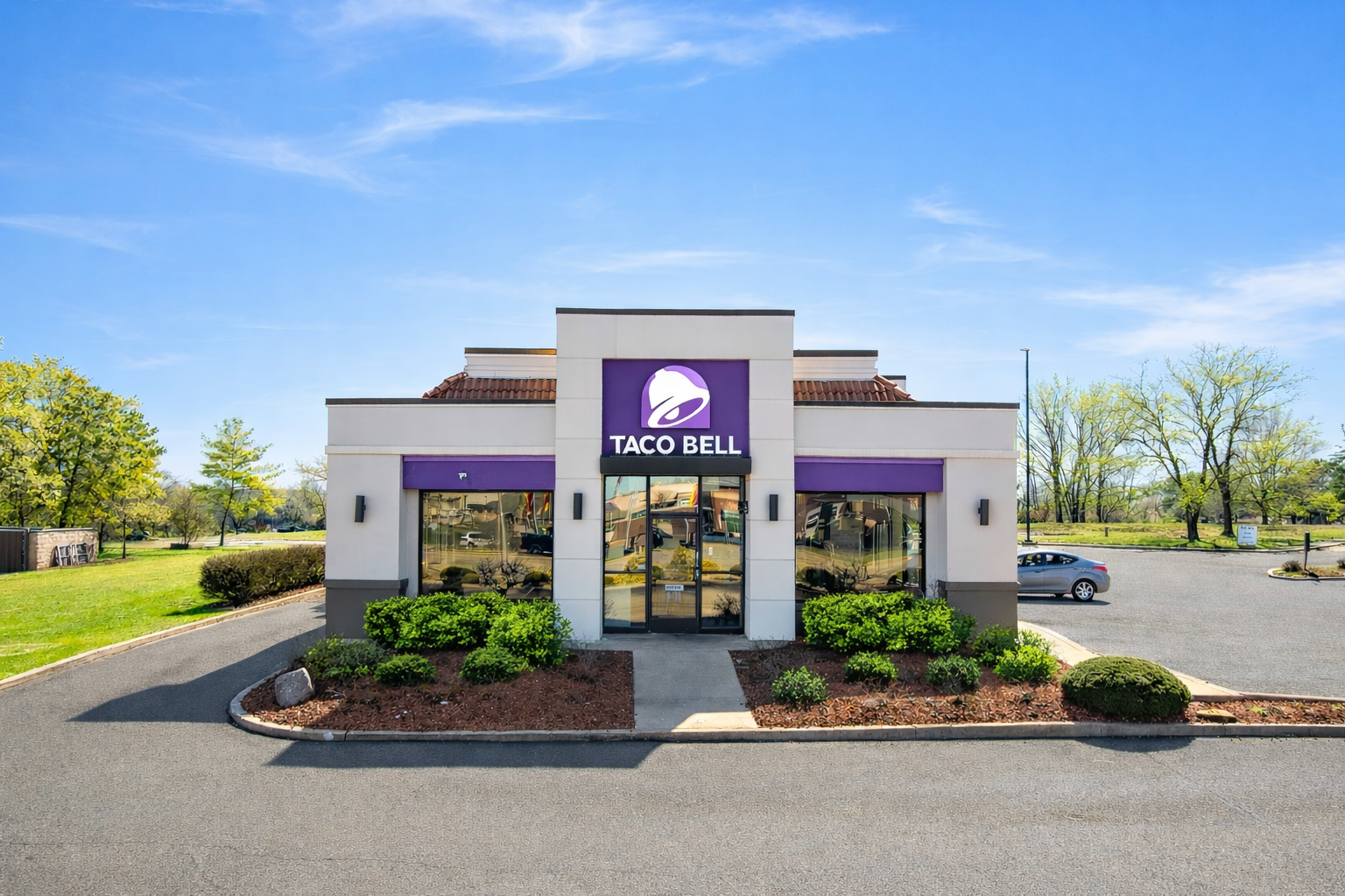 1129 E Main St, Greenwood, IN 46143