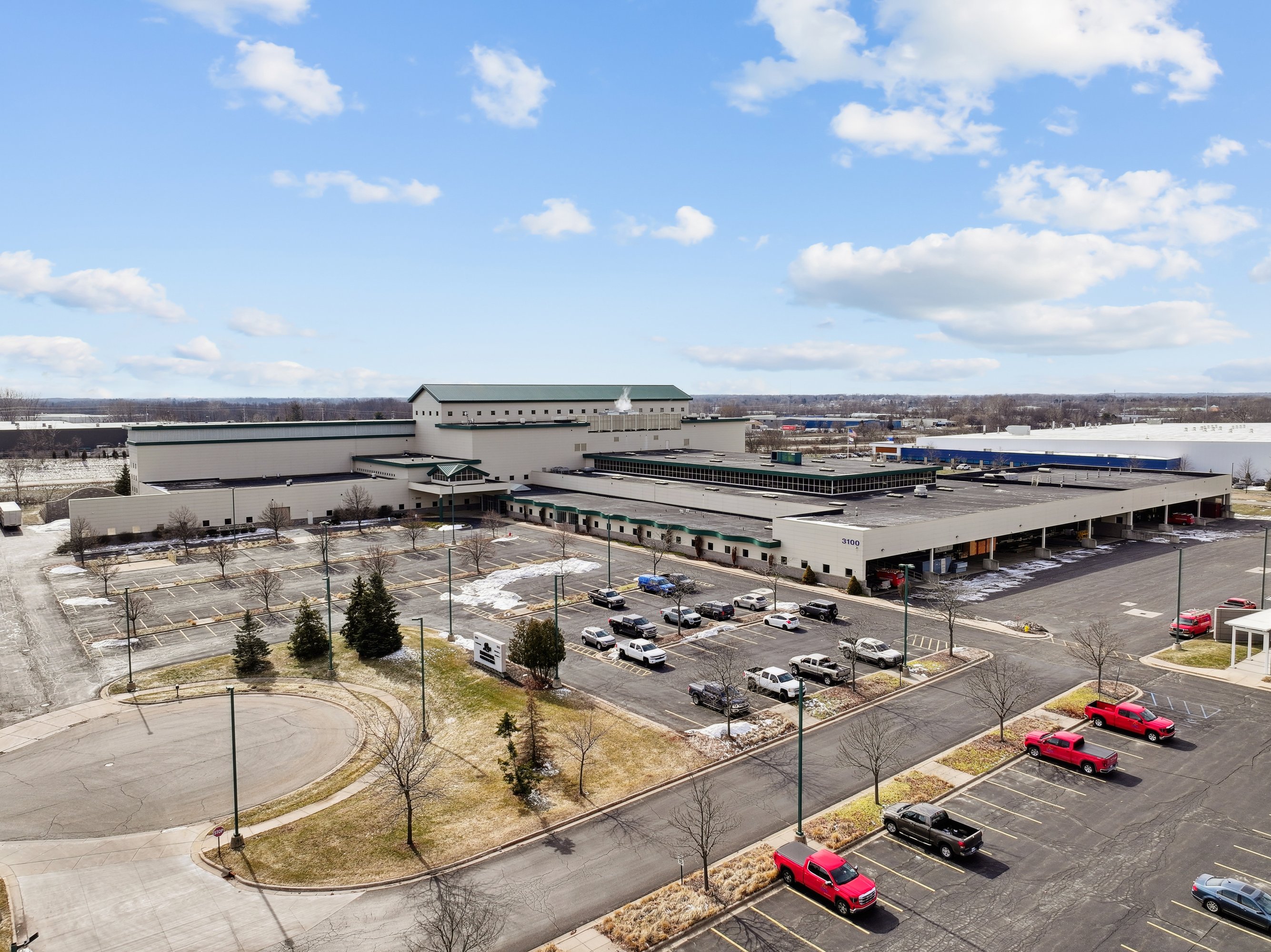 3100 Walker Ridge Dr NW, Grand Rapids, MI 49544