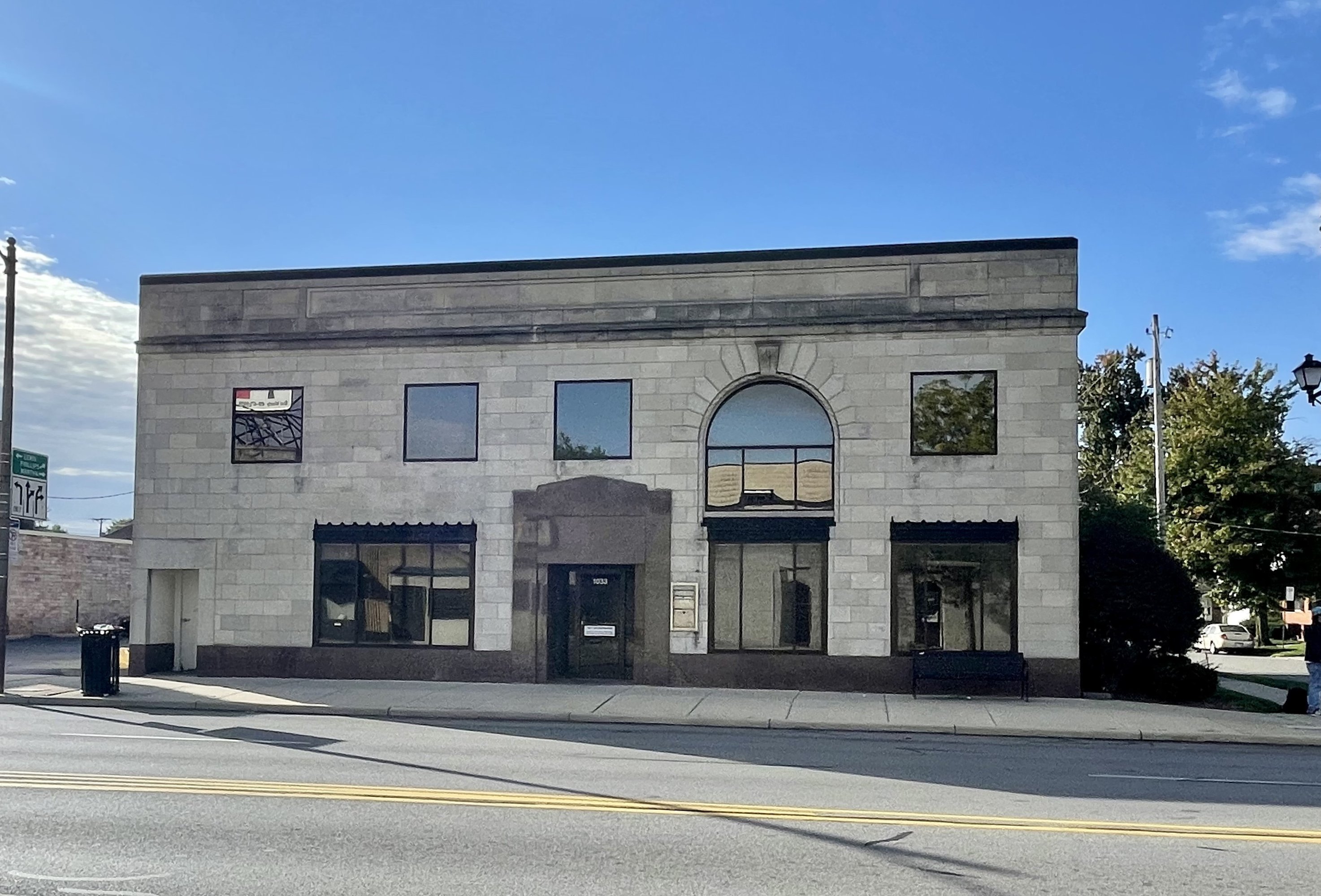 1033 West Sylvania Ave, Toledo, OH 43612