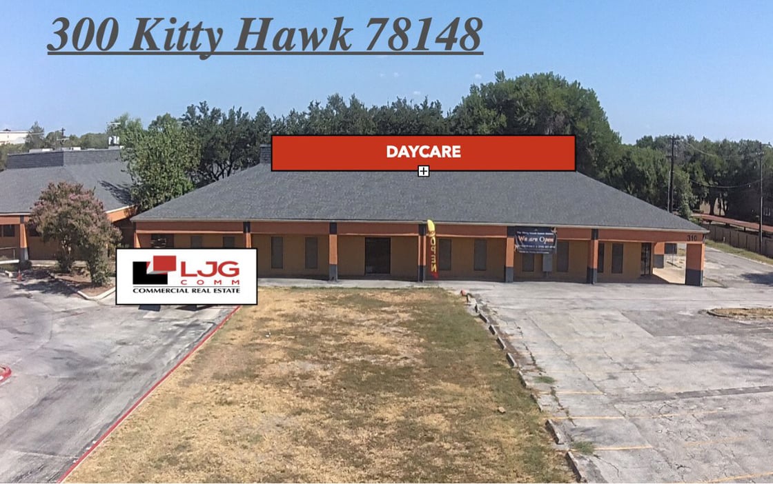 300 Kitty Hawk Rd, Universal City, TX 78148