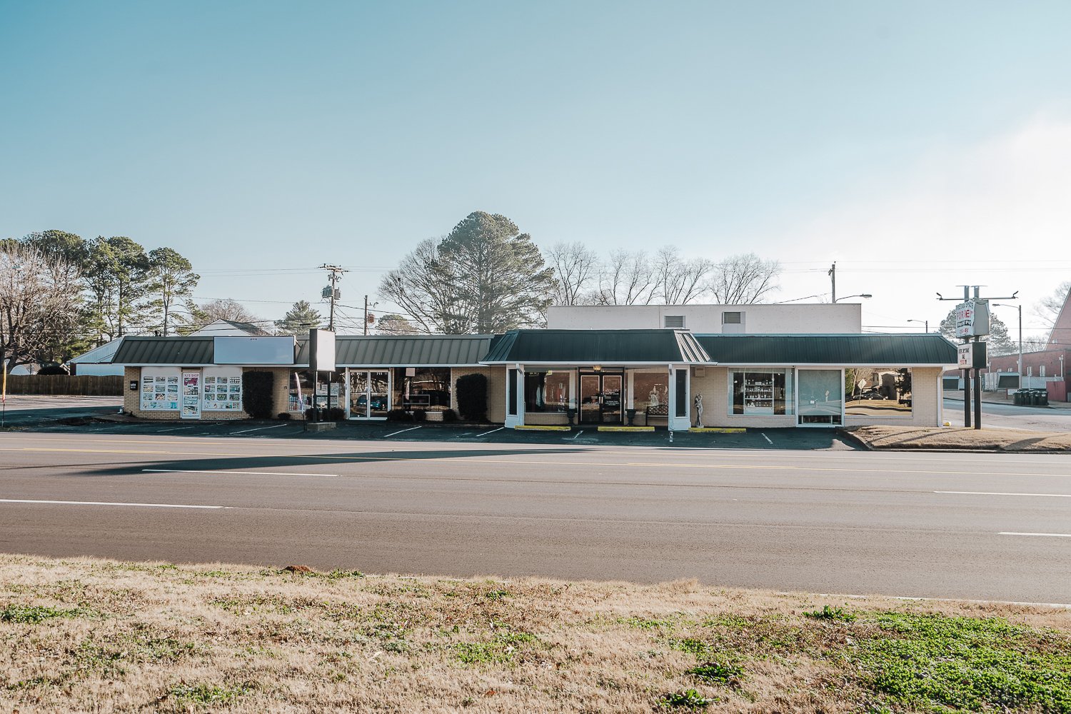 711 Woodward Ave, Muscle Shoals, AL 35661