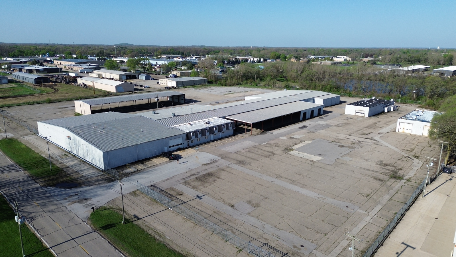 701 Collins Rd, Elkhart, IN 46516