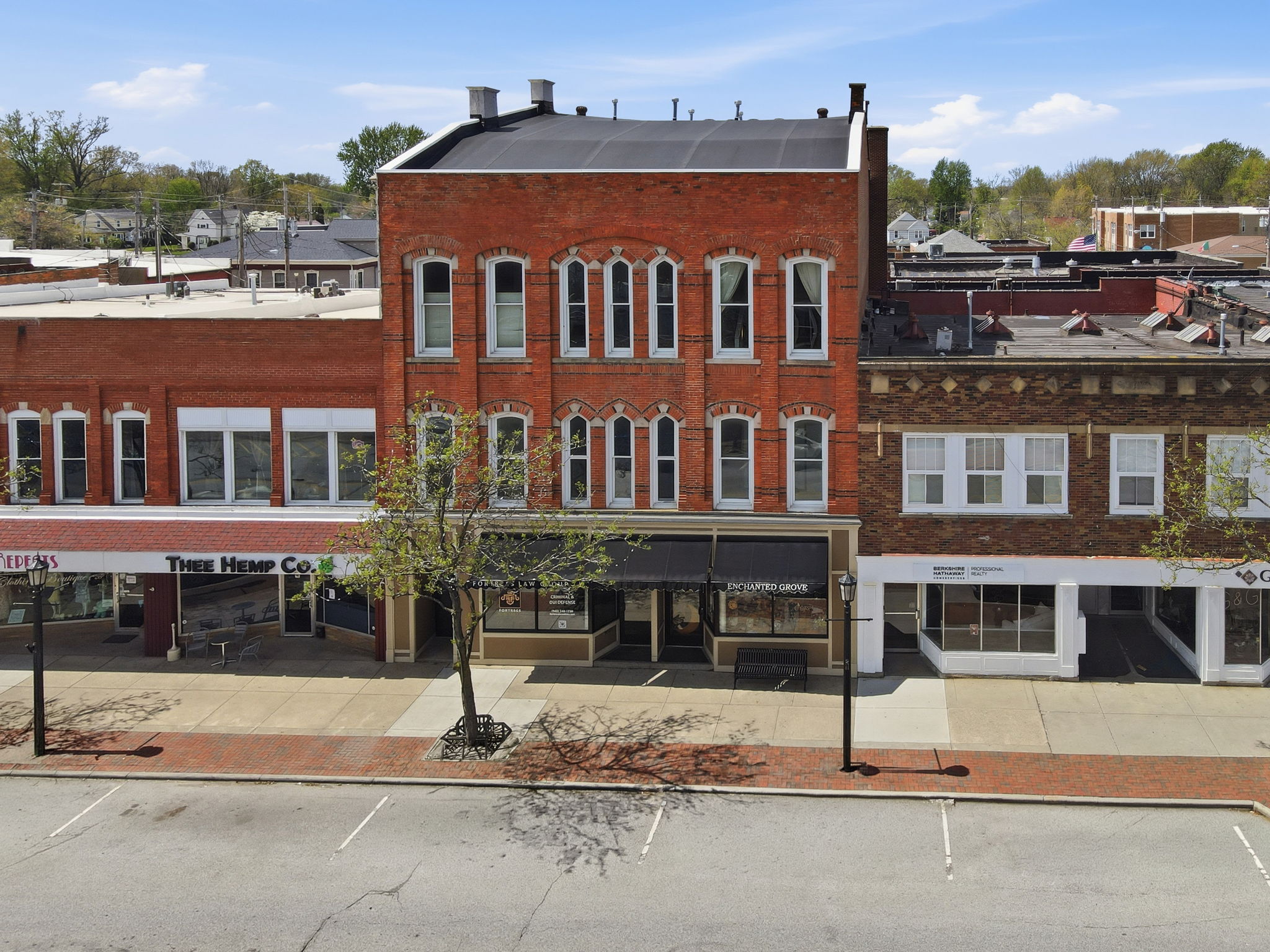 4126 Erie St, Willoughby, OH 44094