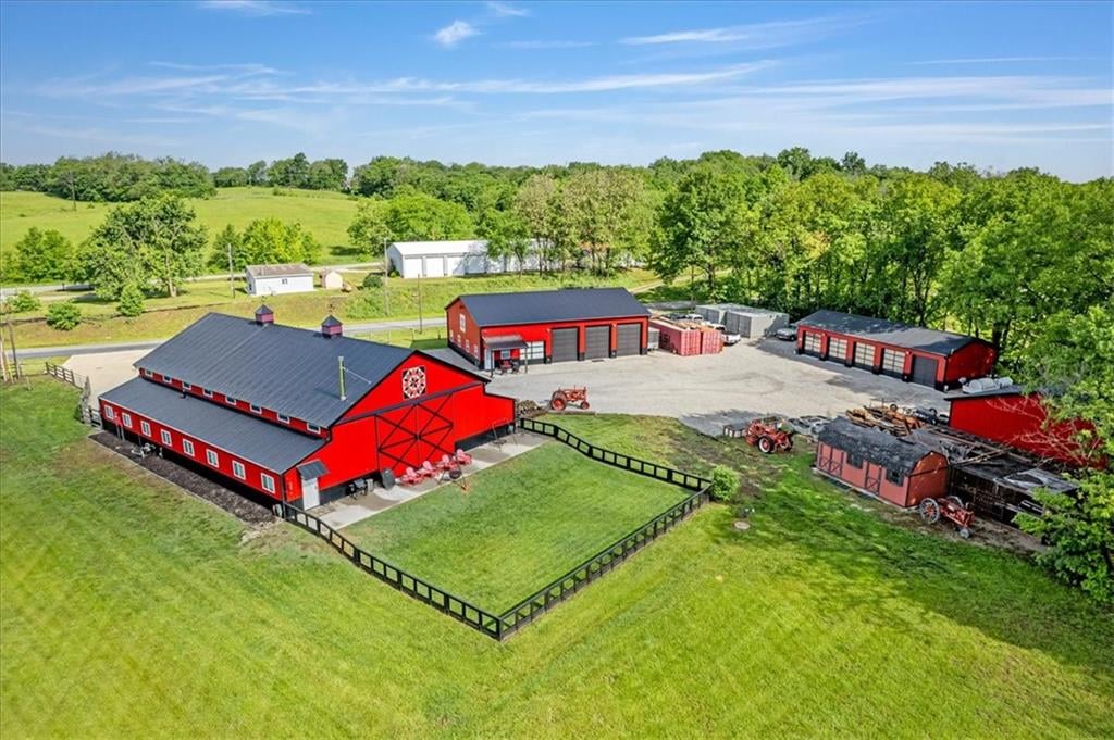 7621 SE Cannon Ball Rd, Holt, MO 64048
