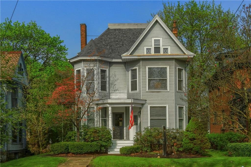 409 N Jefferson St, New Castle, PA 16101
