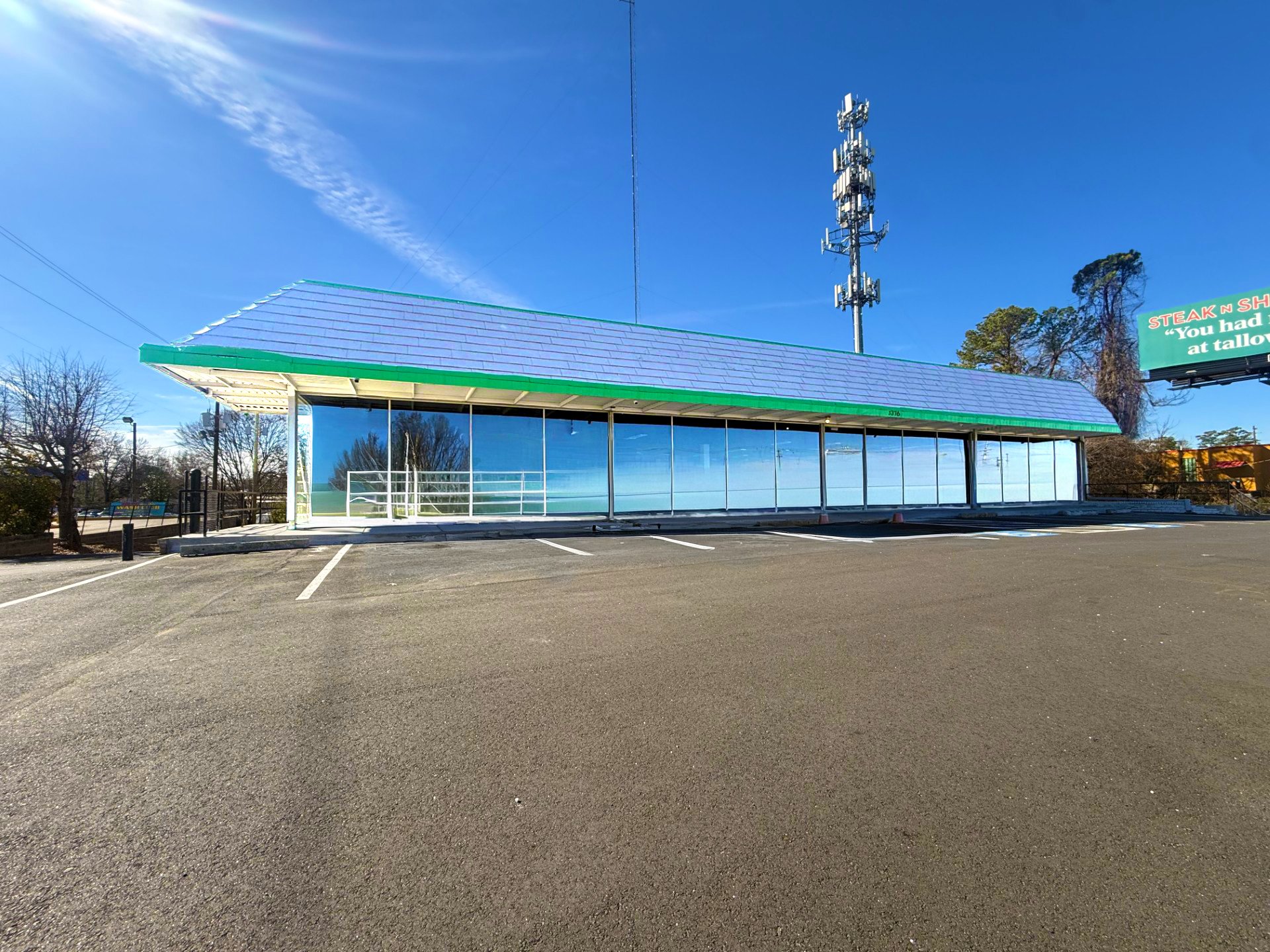 3376 S Cobb Dr SE, Smyrna, GA 30080