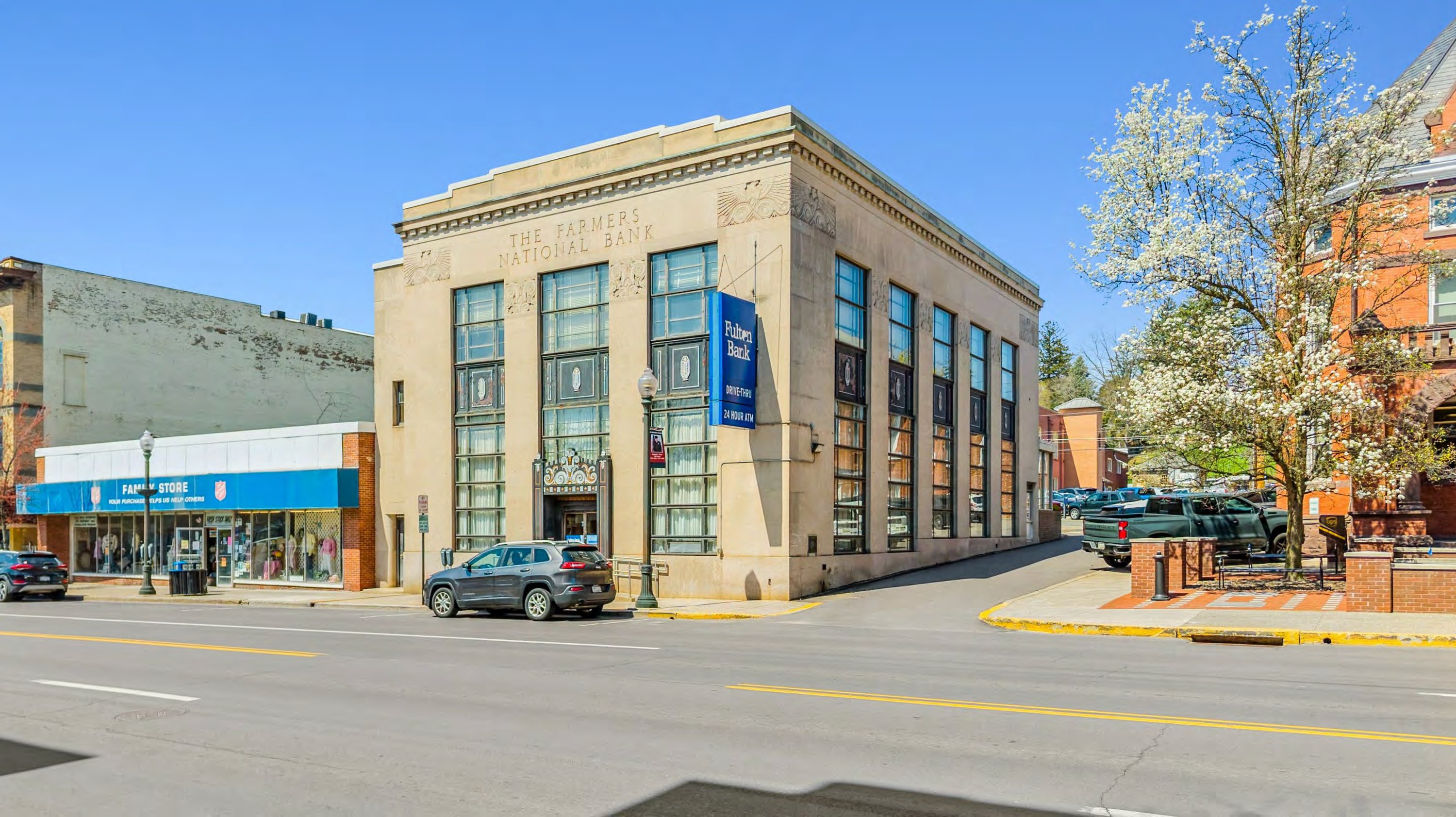 37 West Main St, Bloomsburg, PA 17815