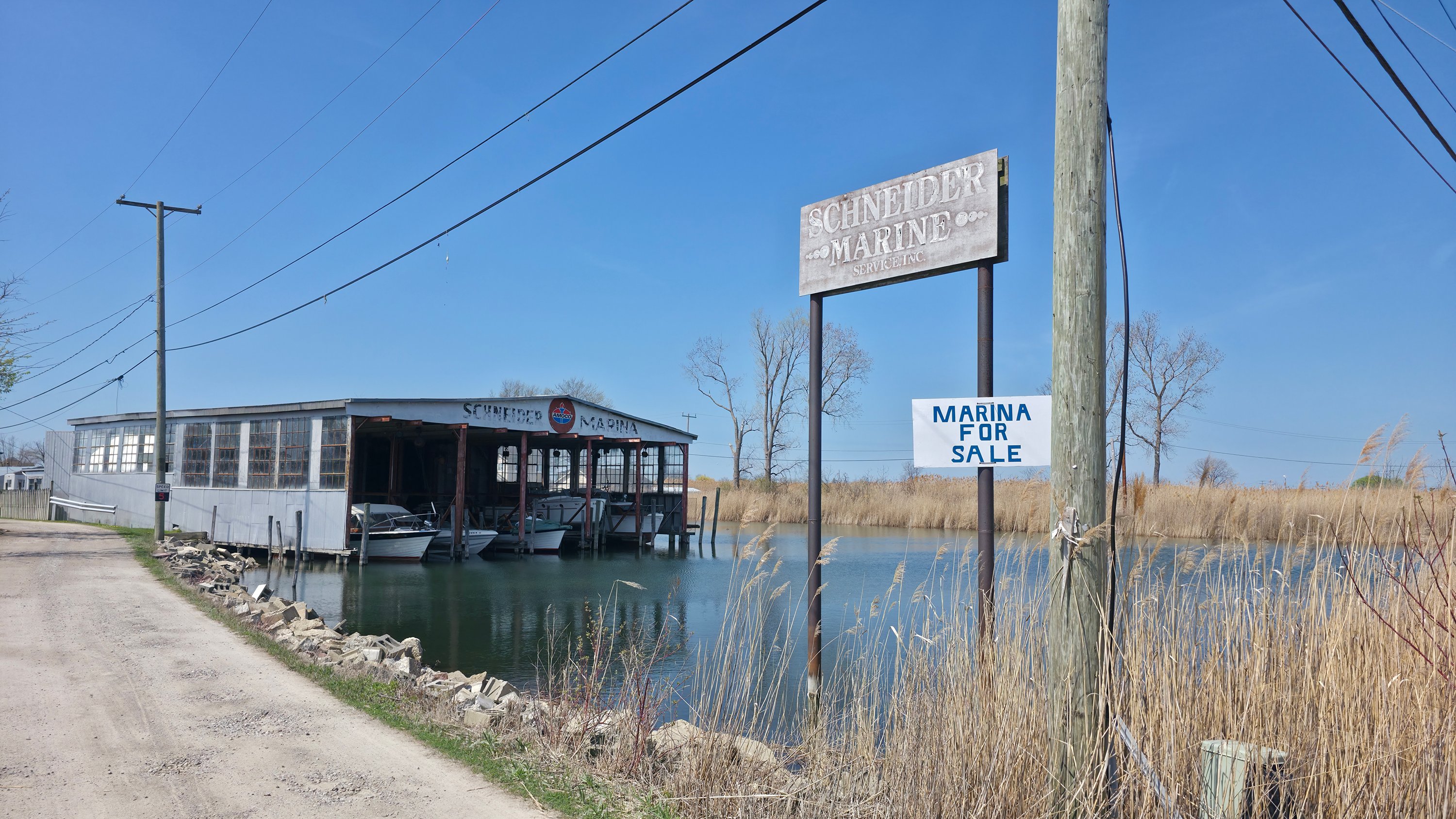 7116 Mcdonald St, Harsens Island, MI 48028