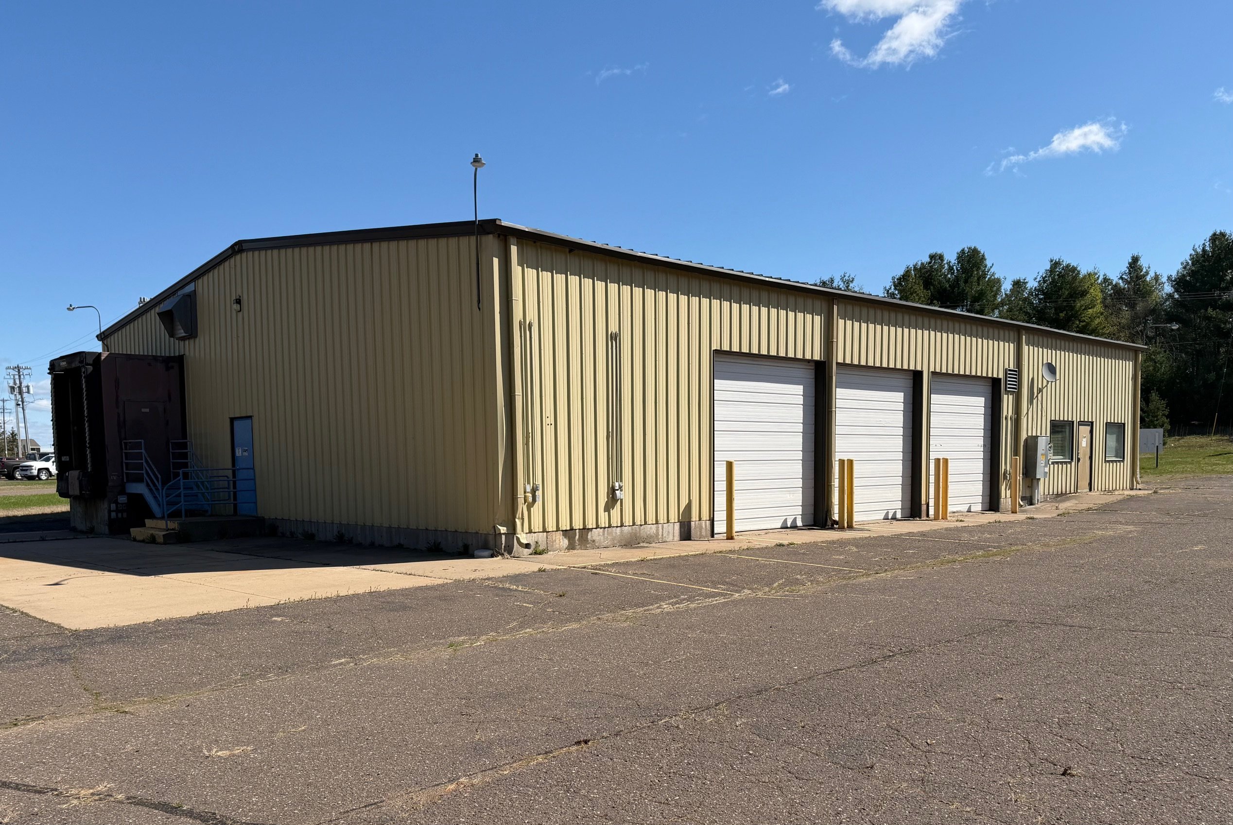 3020 Pioneer Ave, Rice Lake, WI 54868