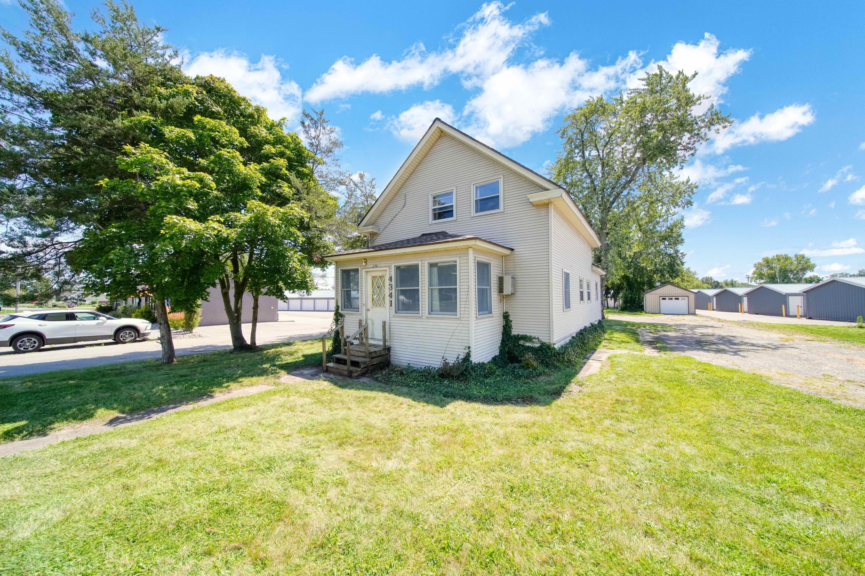 4341 Page Ave, Michigan Center, MI 49254