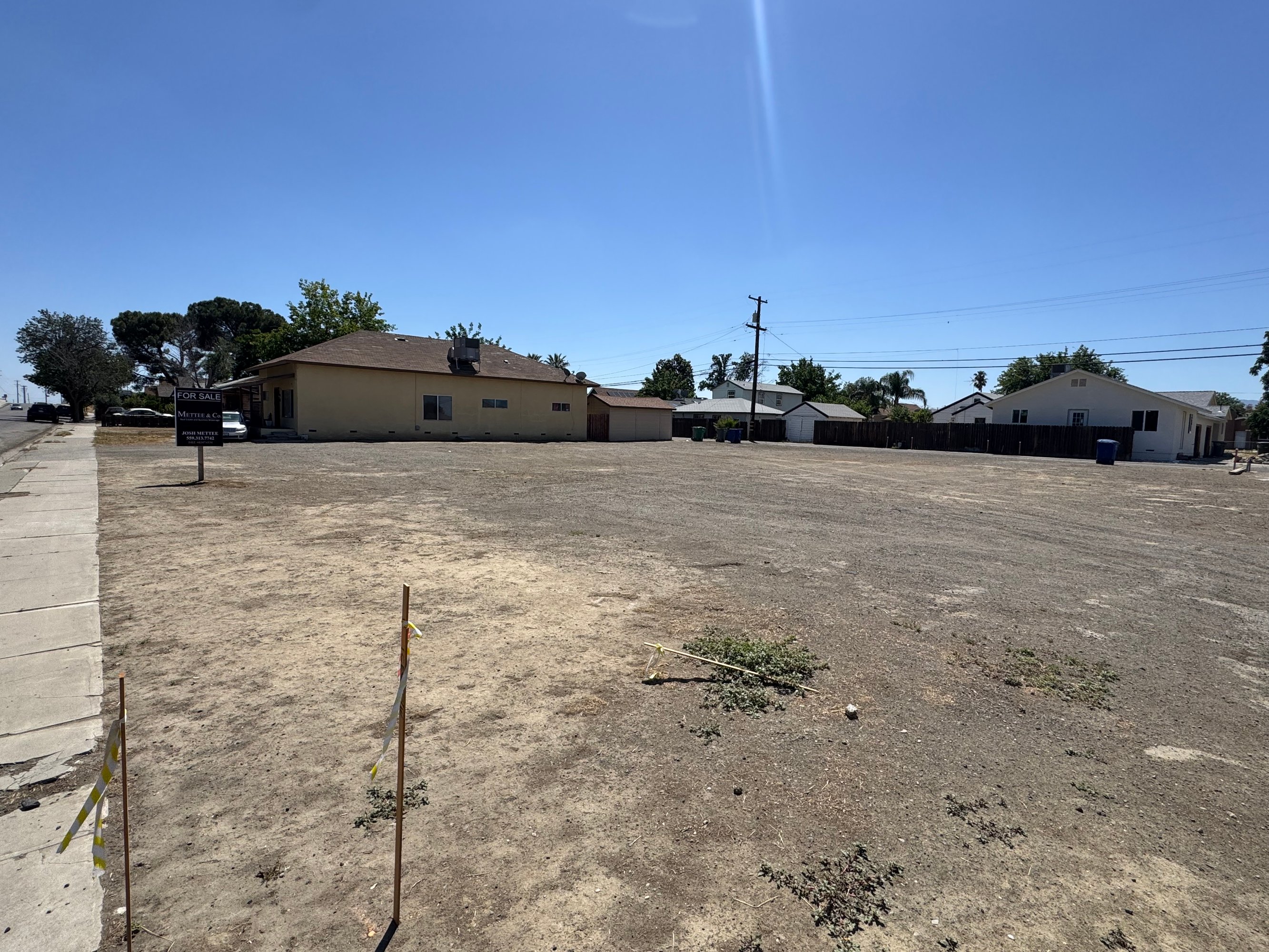 698 East Polk St, Coalinga, CA 93210