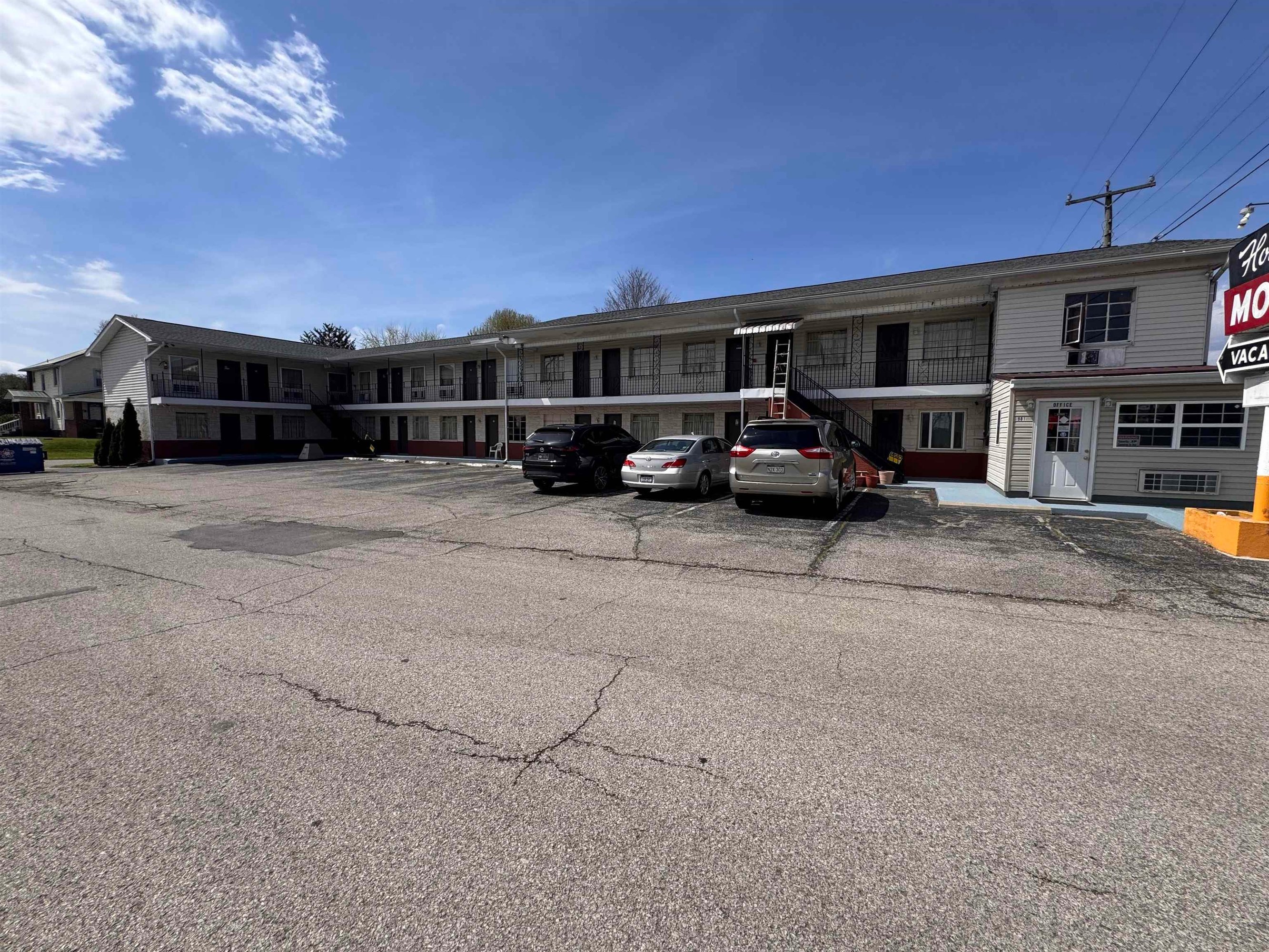 901 Poplar St, Kenova, WV 25530
