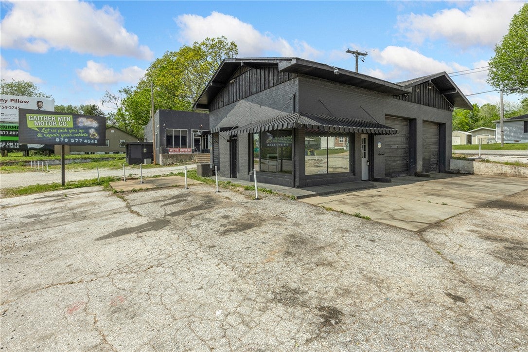 608 Wilson Ave, Harrison, AR 72601