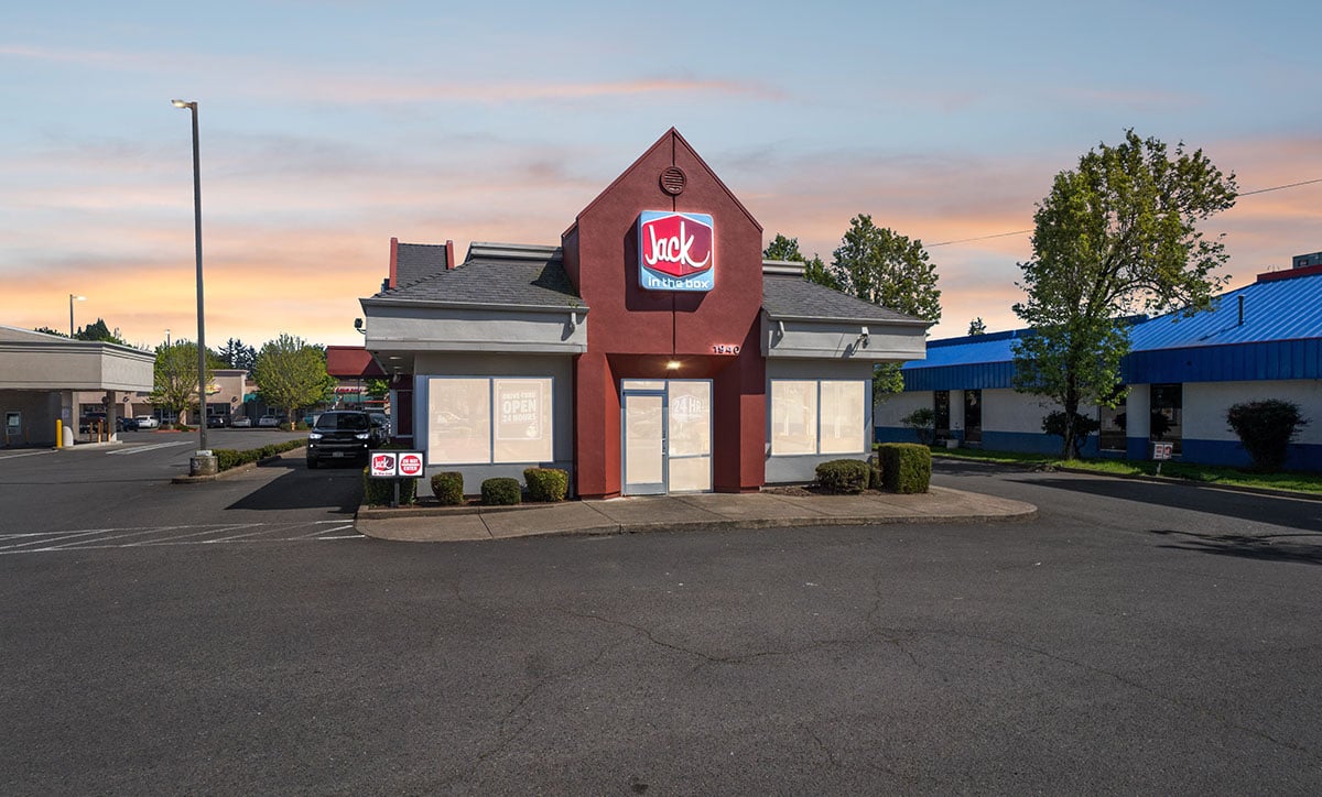 1940 Lancaster Dr Northeast, Salem, OR 97305