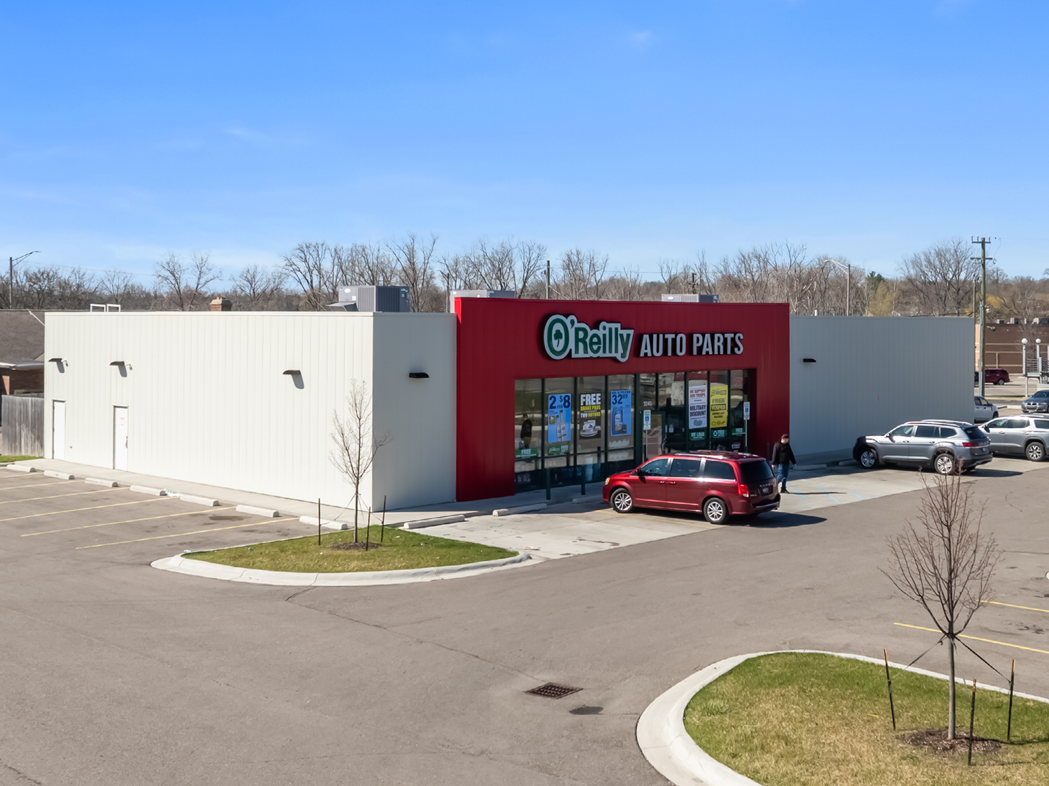 3245 Elizabeth Lake Rd, Waterford, MI 48328