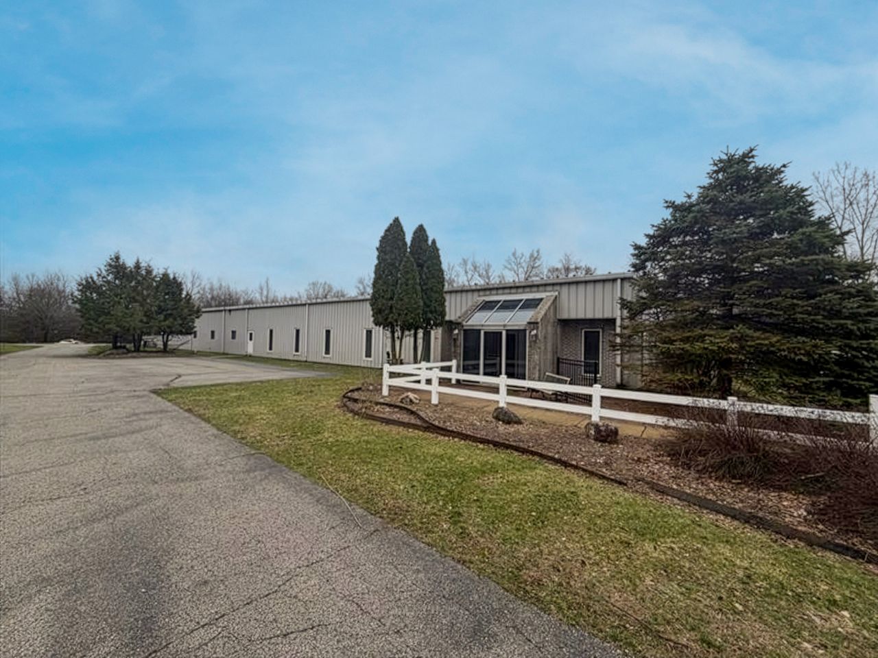 54320 Pne Rd, South Bend, IN 46628-5629
