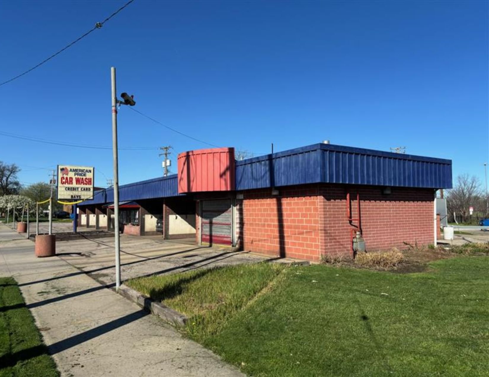 11870 Bellaire Rd, Cleveland, OH 44135