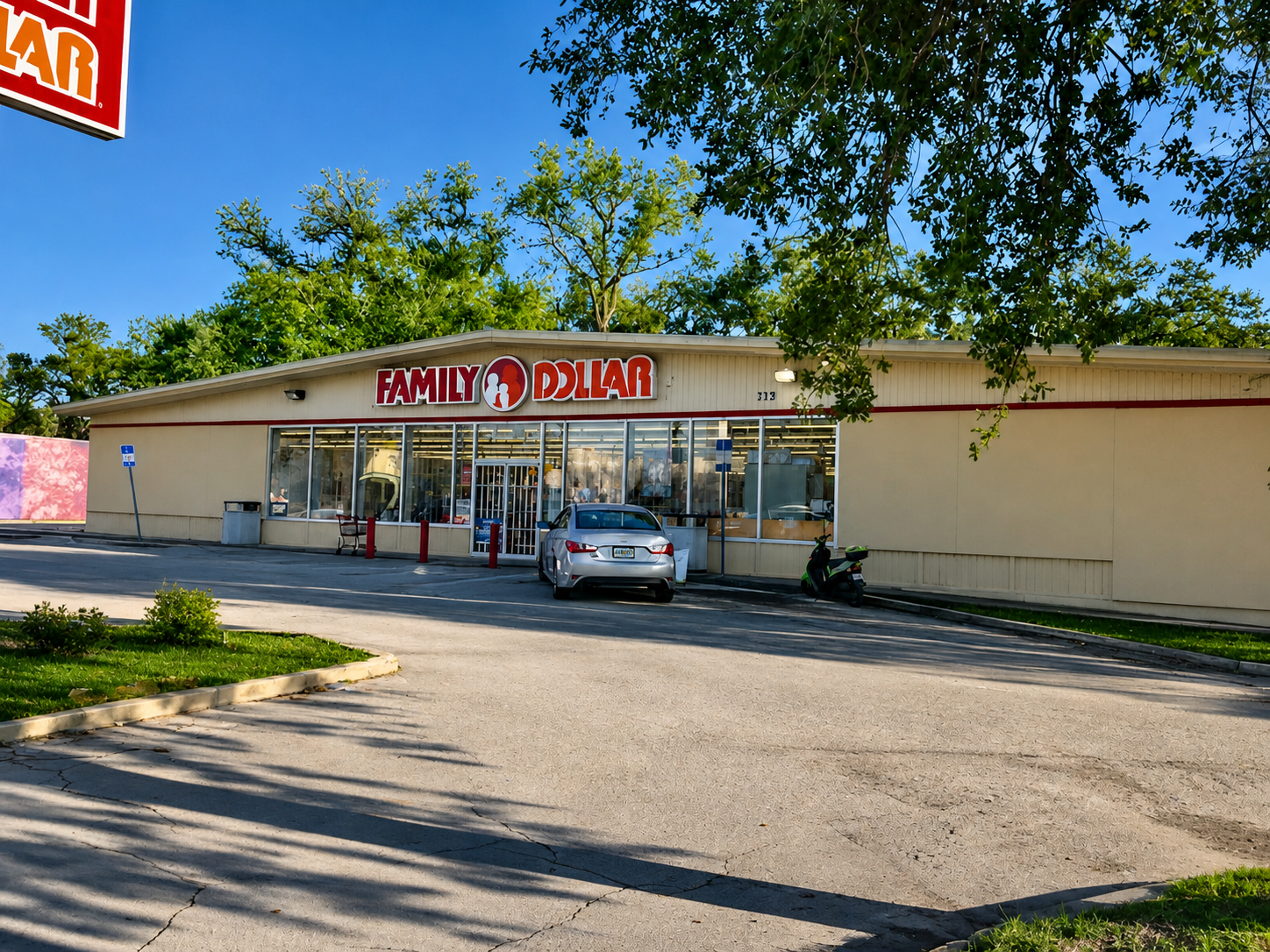 715 Mason Ave, Daytona Beach, FL 32117-4716