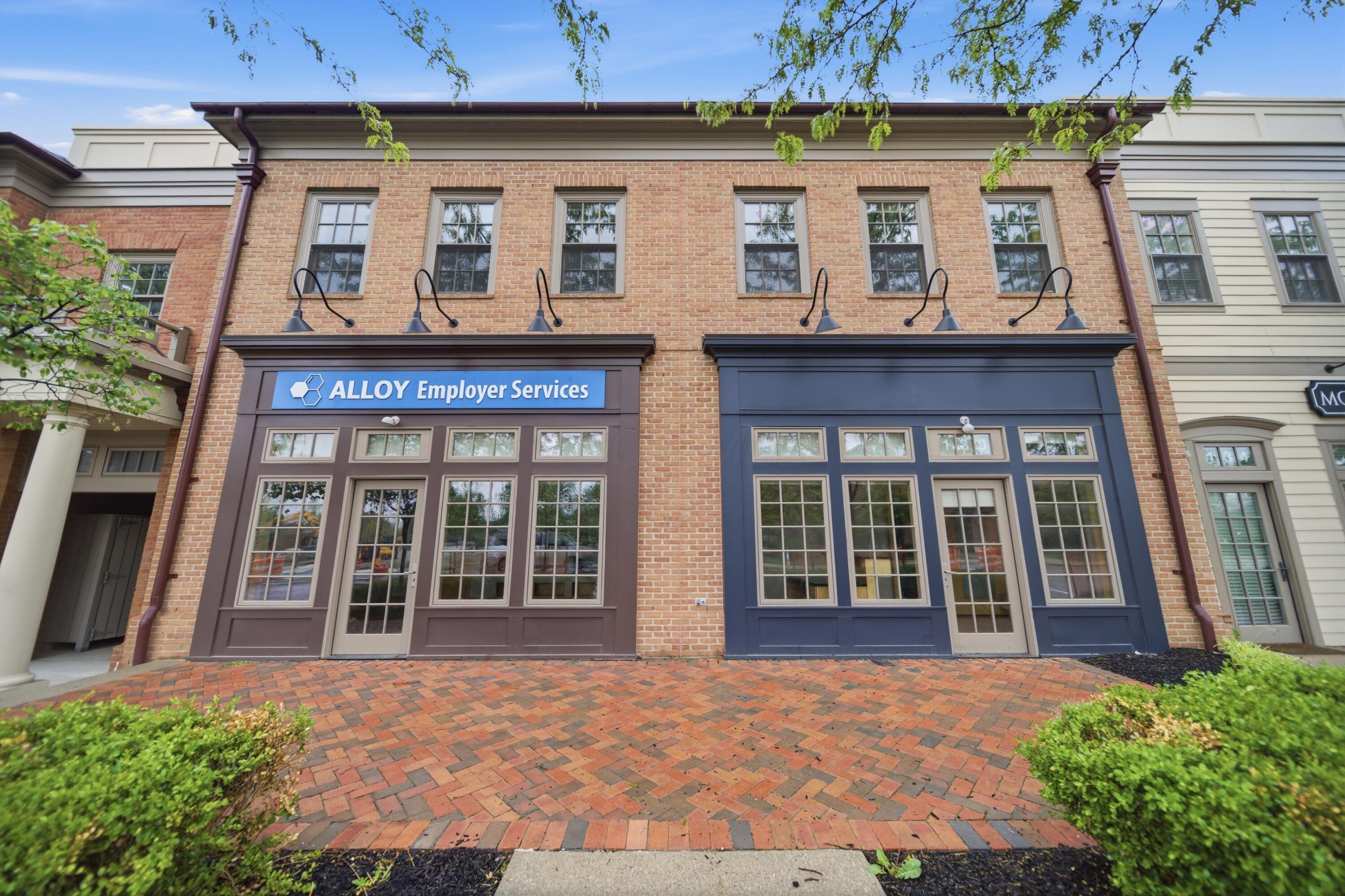 130 East Main St, New Albany, OH 43054