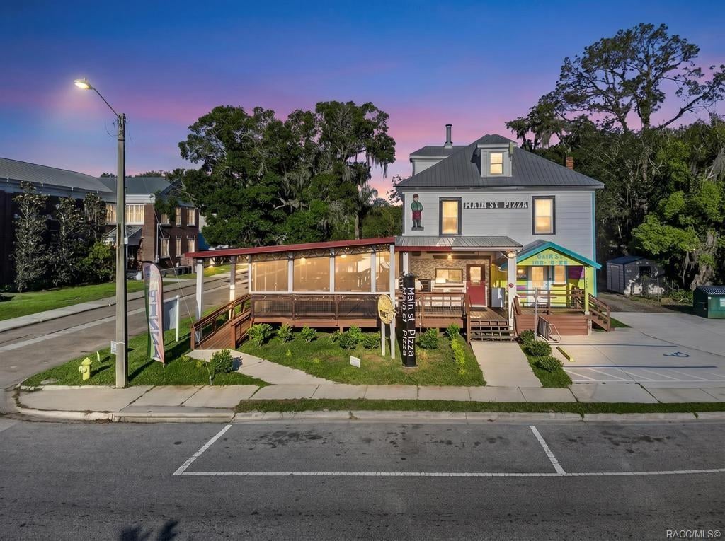 125 N Main St, Hastings, FL 32145